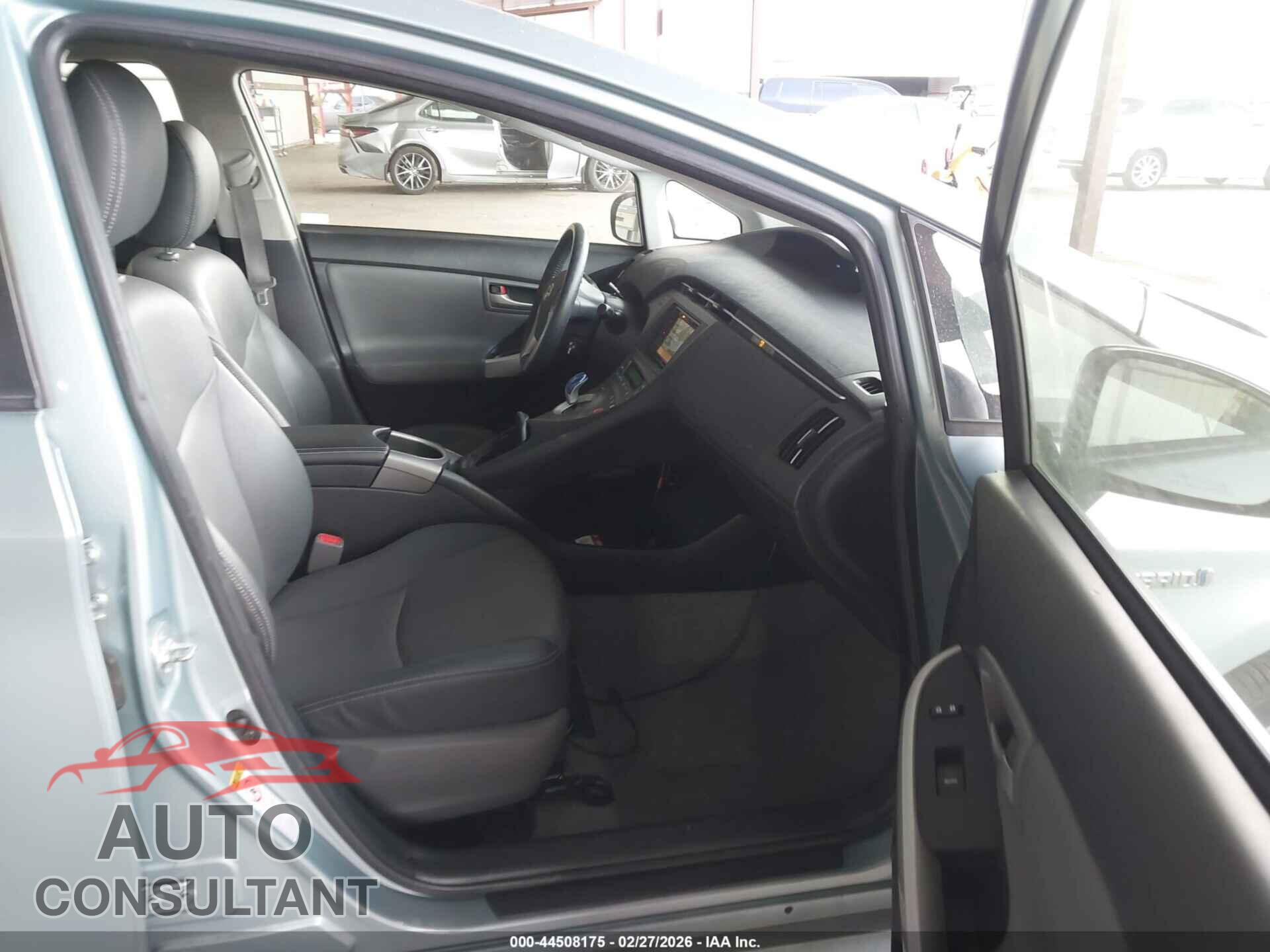 TOYOTA PRIUS 2015 - JTDKN3DU3F1982988