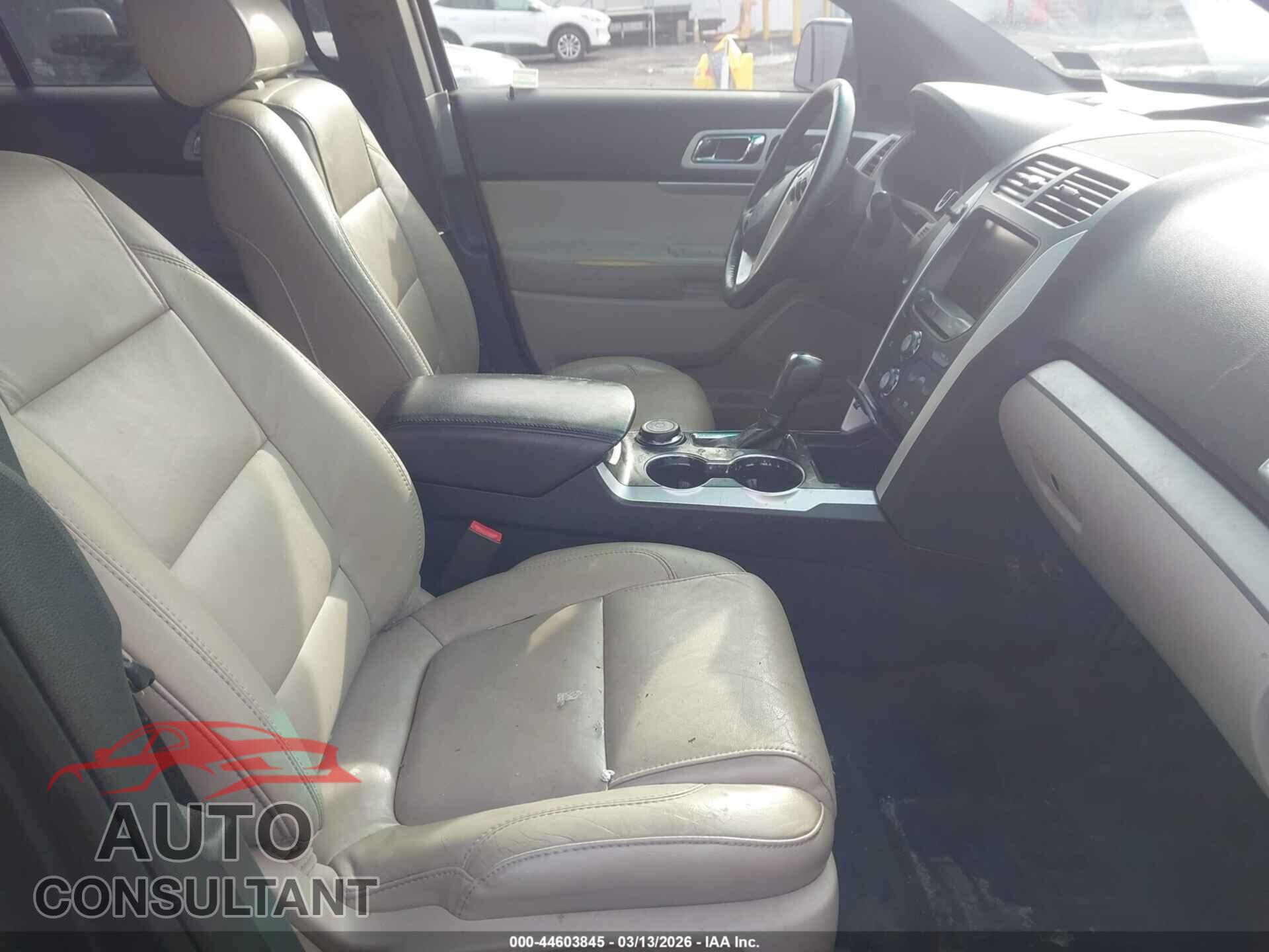 FORD EXPLORER 2015 - 1FM5K8D84FGA82177