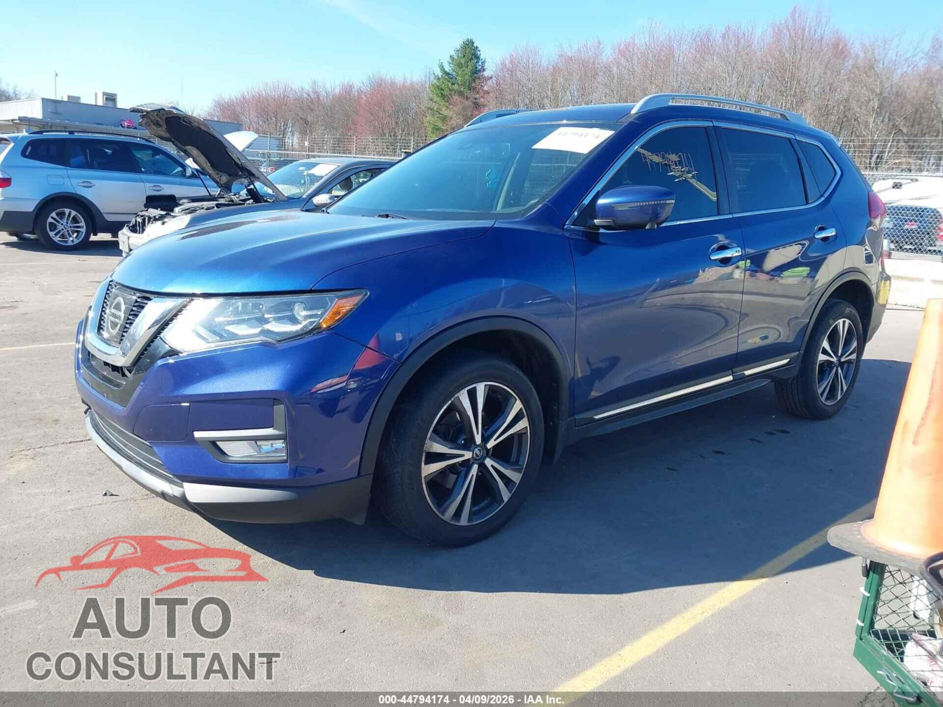 NISSAN ROGUE 2017 - 5N1AT2MV7HC770733