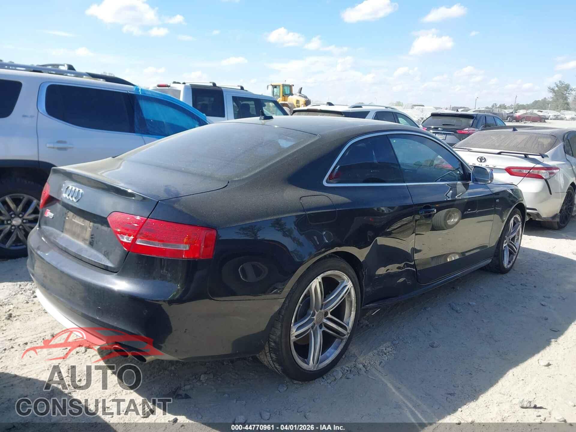 AUDI S5 2011 - WAUCVAFR1BA084690