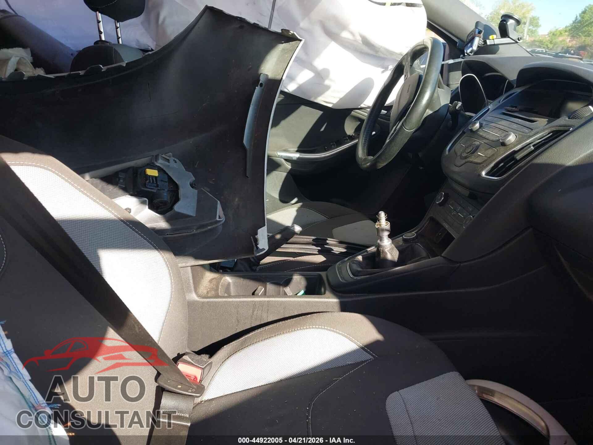 FORD FOCUS ST 2017 - 1FADP3L92HL305699