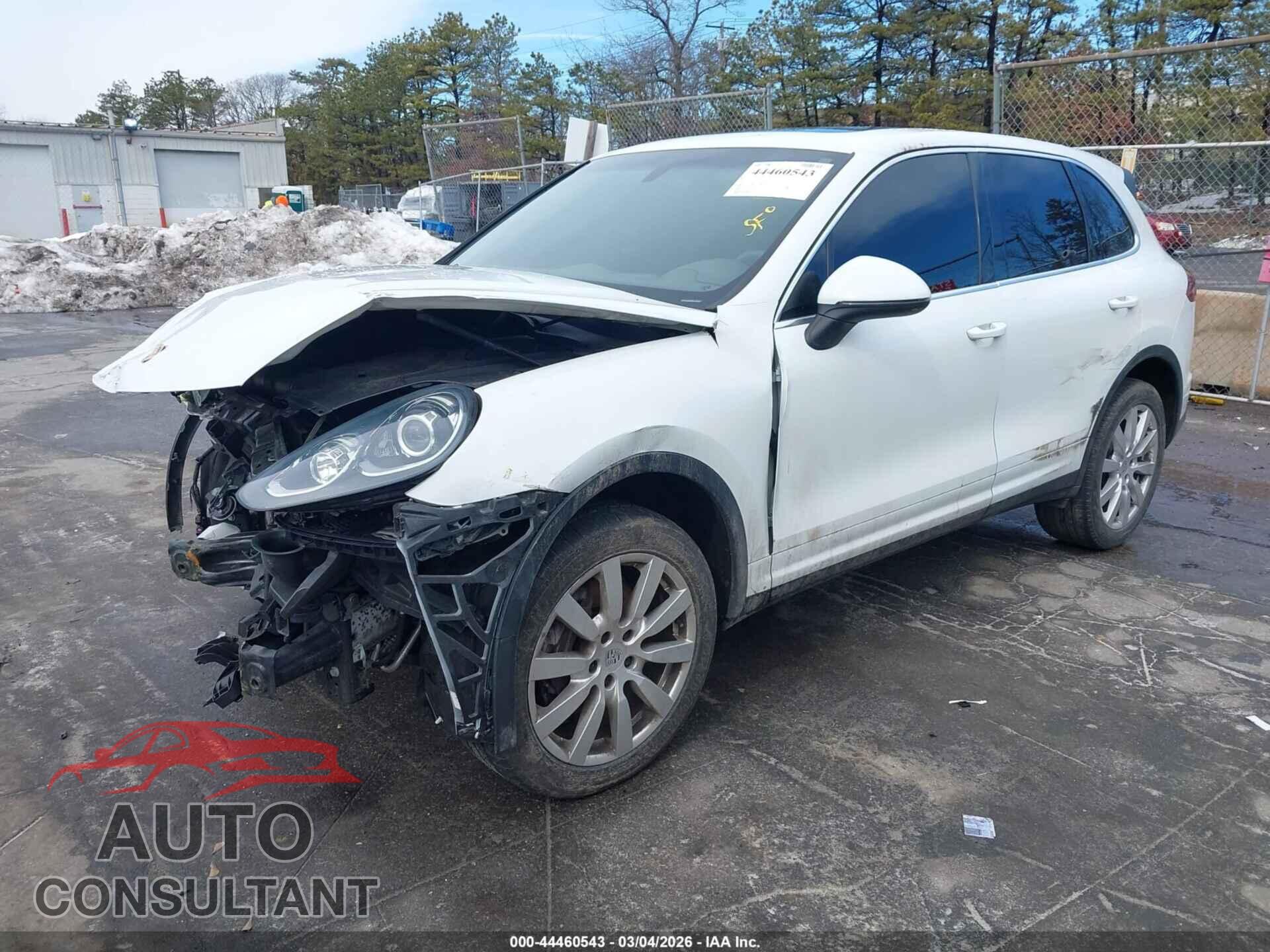 PORSCHE CAYENNE 2016 - WP1AA2A20GKA10716