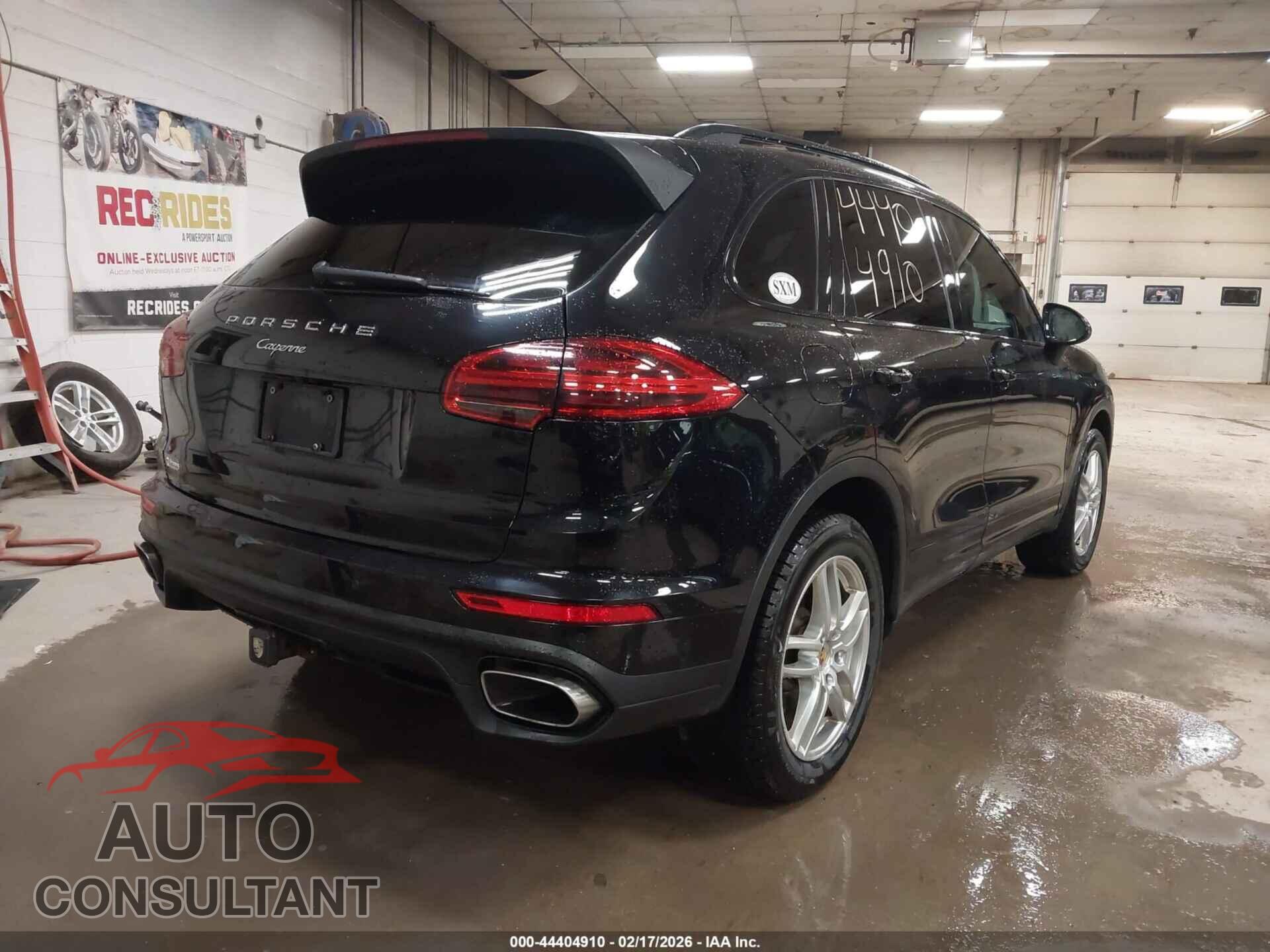 PORSCHE CAYENNE 2016 - WP1AA2A27GKA12317
