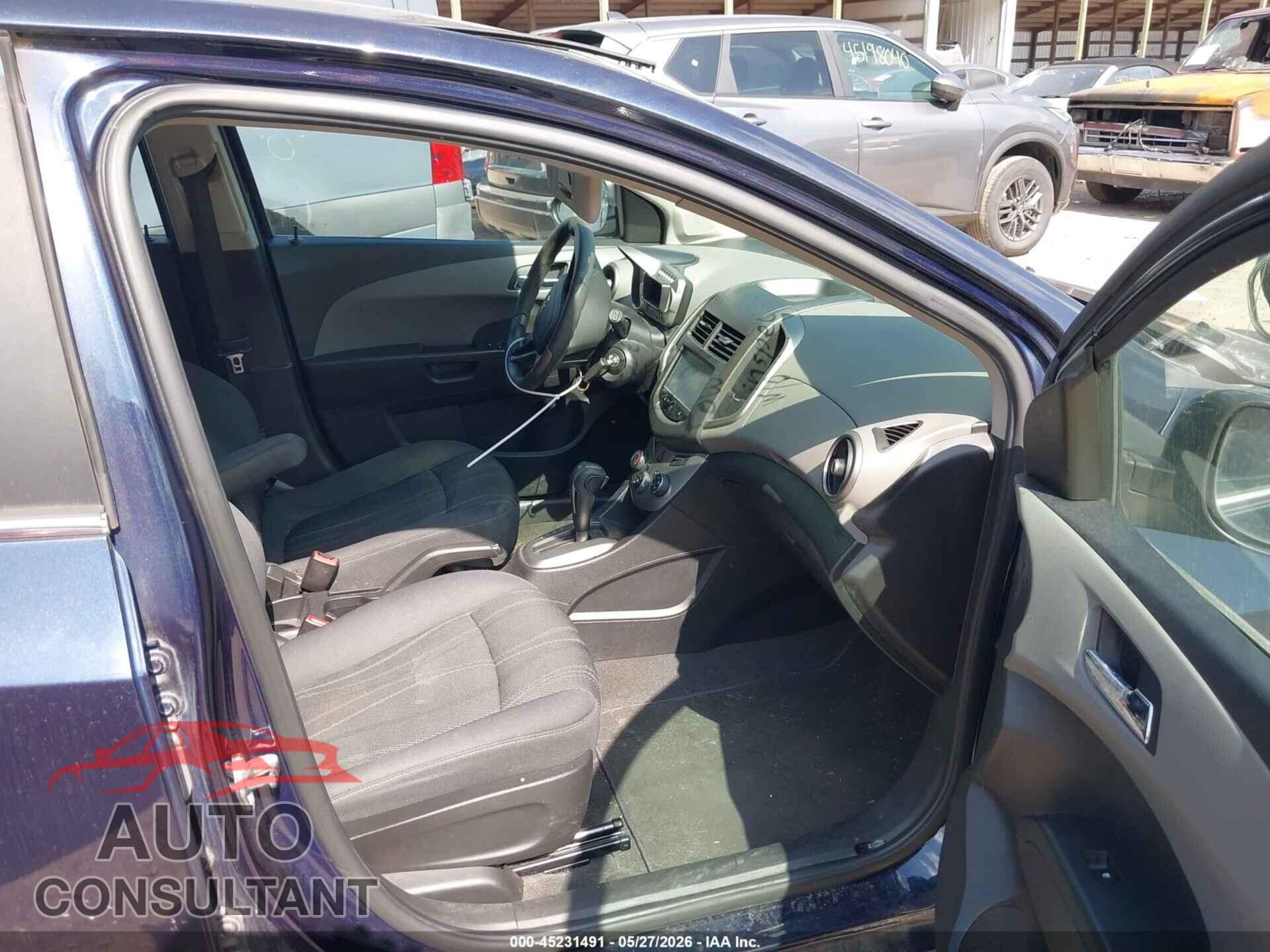 CHEVROLET SONIC 2016 - 1G1JC6SH9G4153165