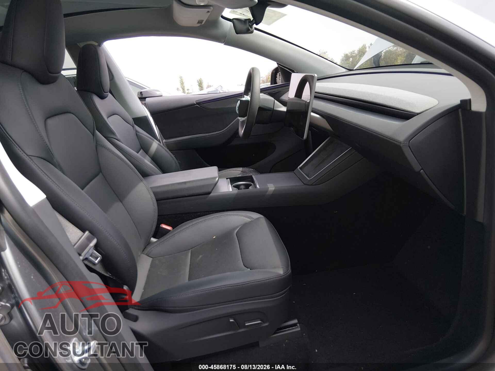 TESLA MODEL Y 2026 - 7SAYGDEE0TF450220