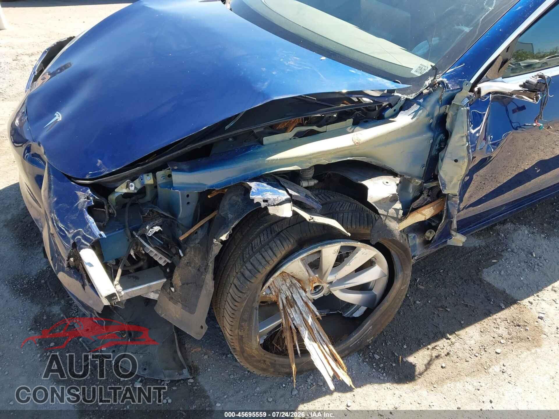 TESLA MODEL 3 2018 - 5YJ3E1EA4JF049159
