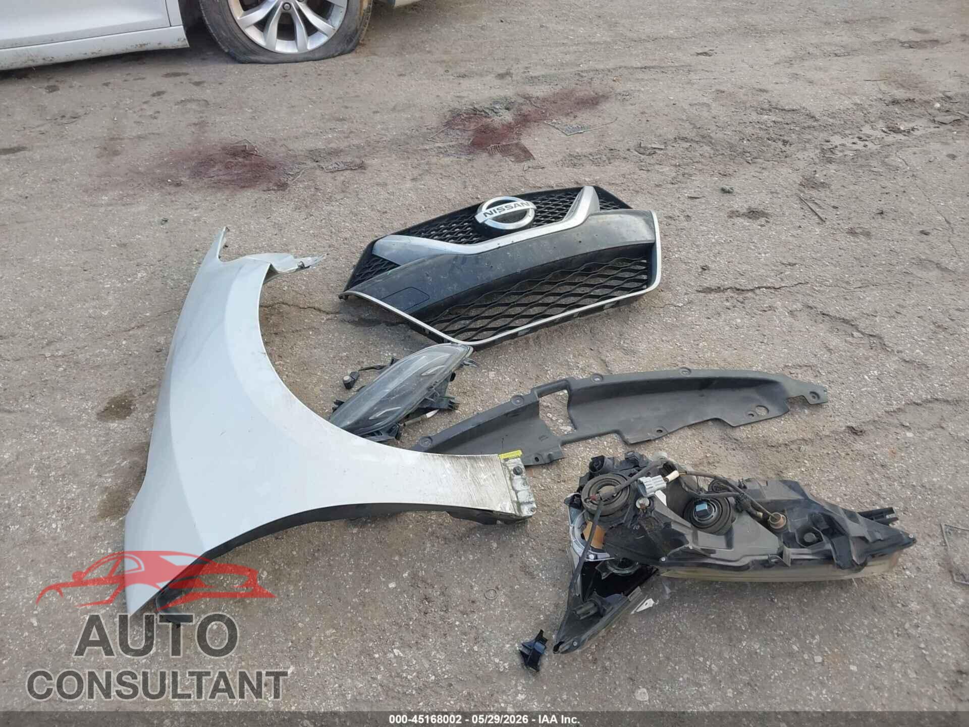 NISSAN MAXIMA 2017 - 1N4AA6AP7HC444802