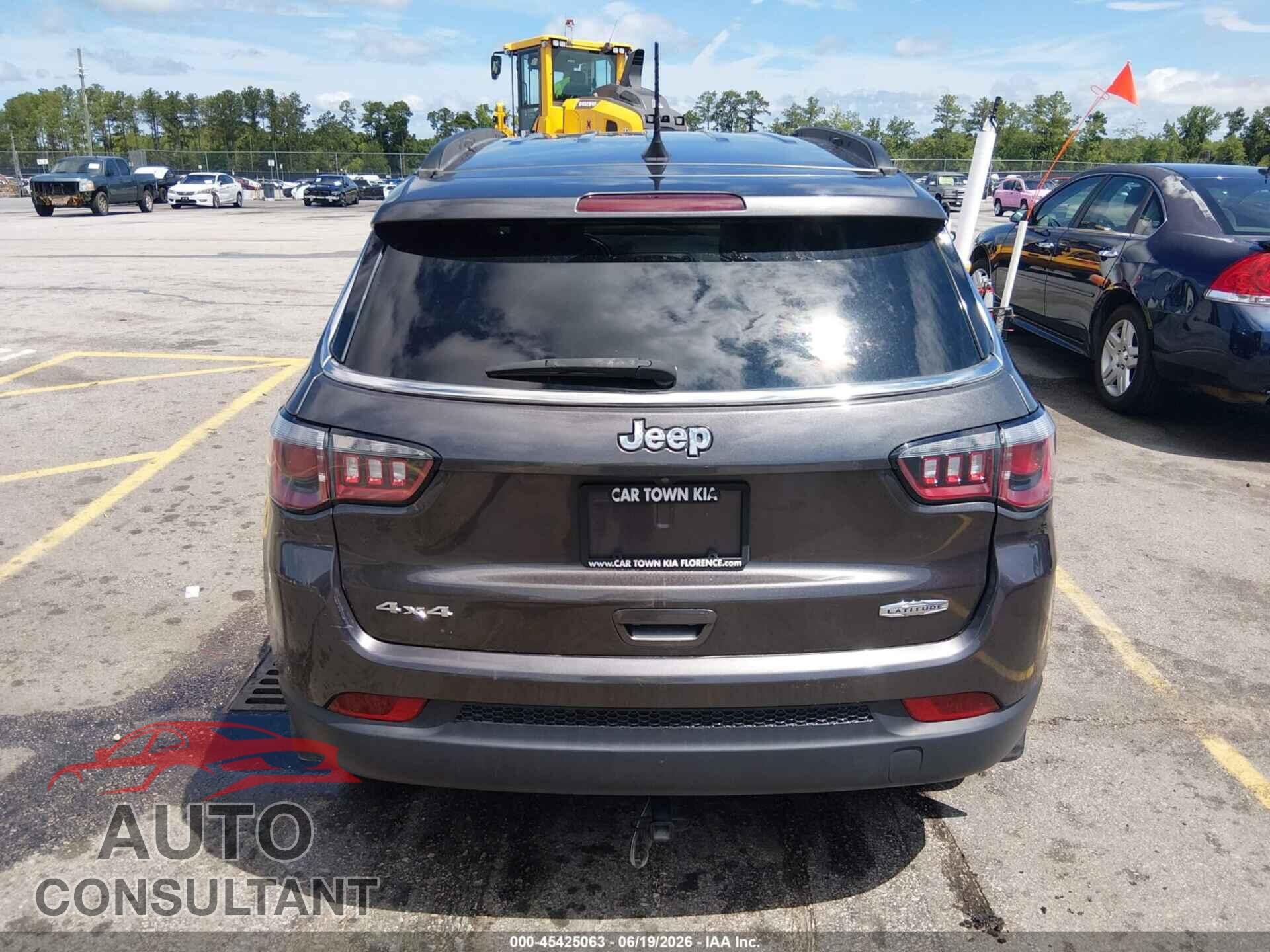 JEEP COMPASS 2020 - 3C4NJDBB8LT215819