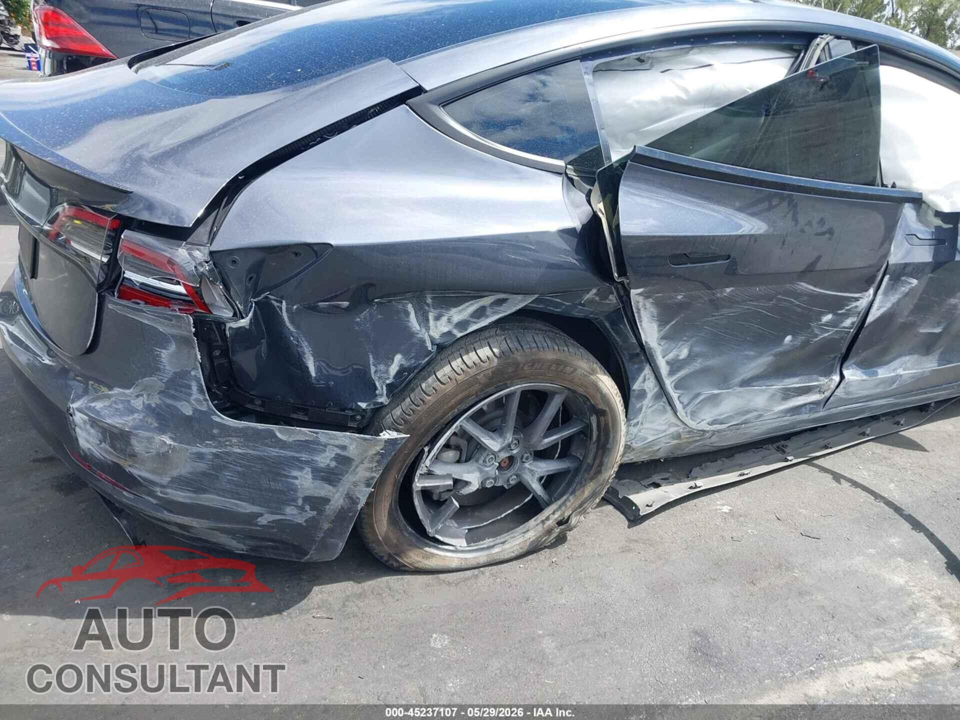TESLA MODEL 3 2023 - 5YJ3E1EA4PF606077