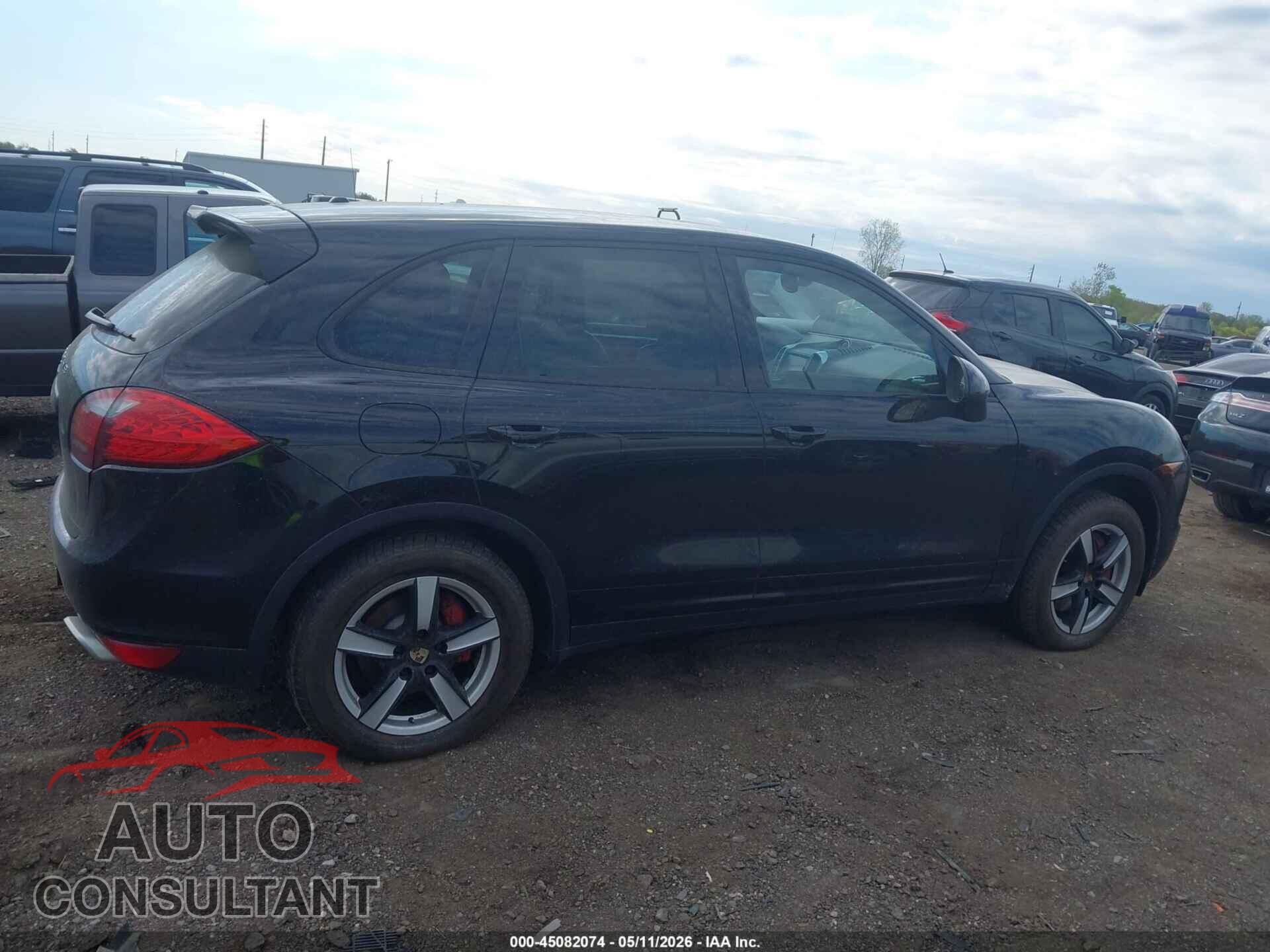 PORSCHE CAYENNE 2012 - WP1AA2A25CLA09775