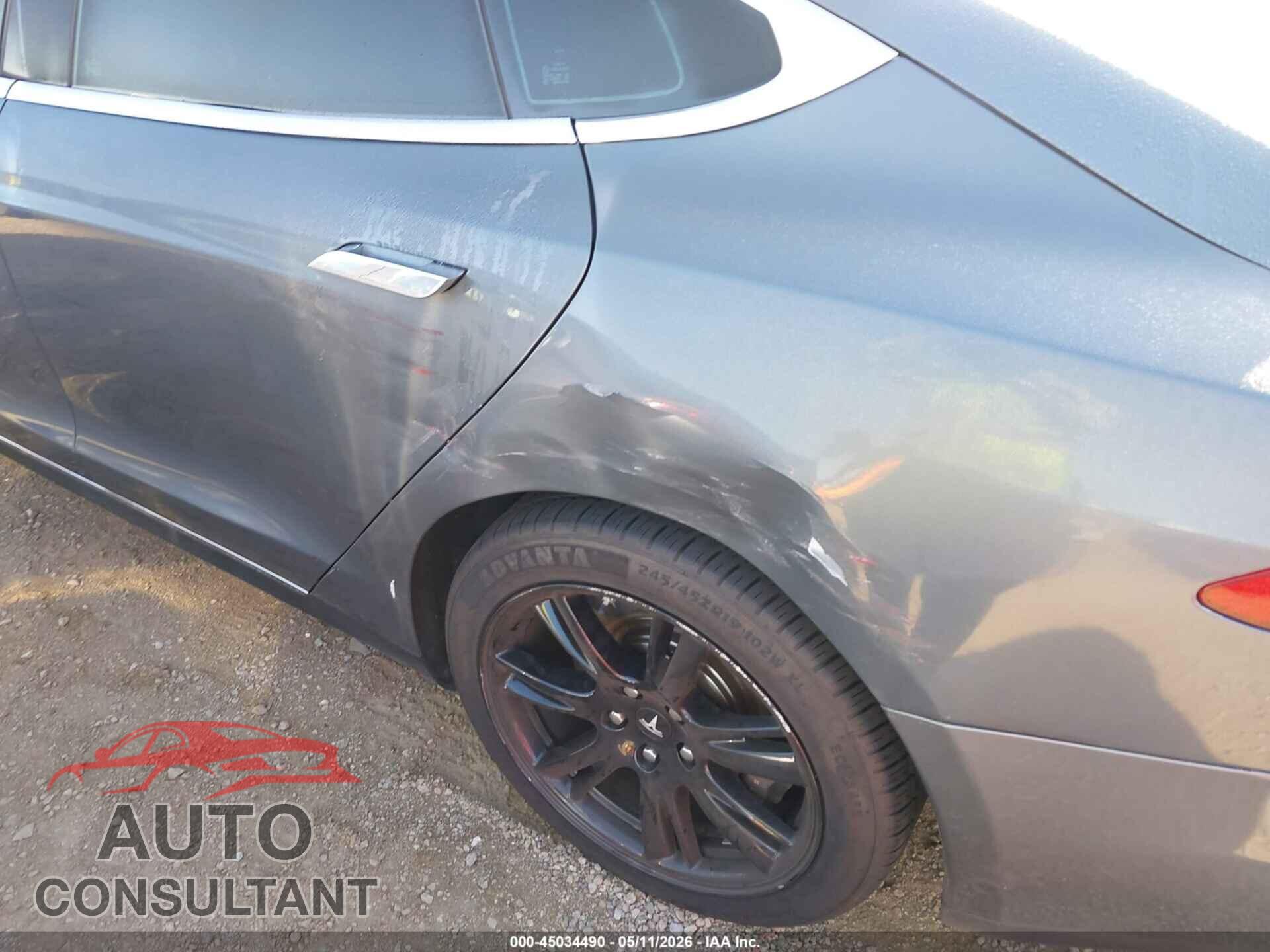 TESLA MODEL S 2013 - 5YJSA1CN0DFP20439