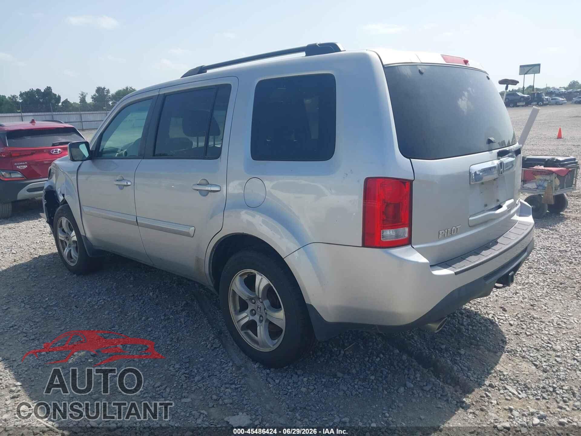 HONDA PILOT 2013 - 5FNYF4H52DB076254
