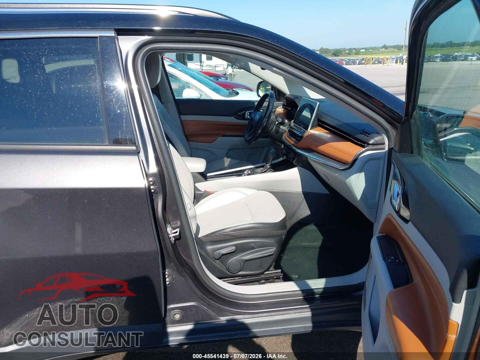 JEEP COMPASS 2022 - 3C4NJDCB0NT153124