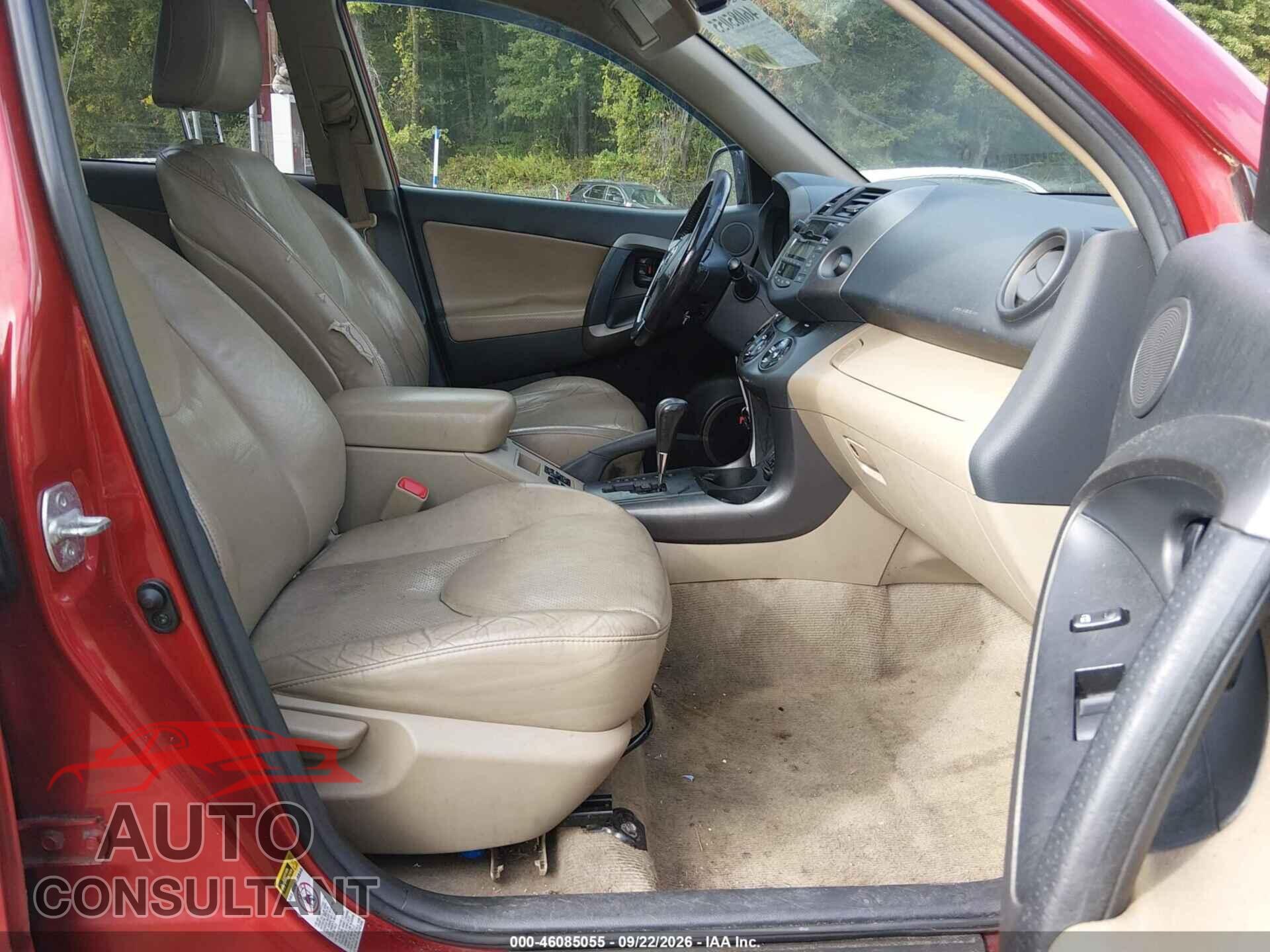TOYOTA RAV4 2011 - 2T3DF4DV8BW170943