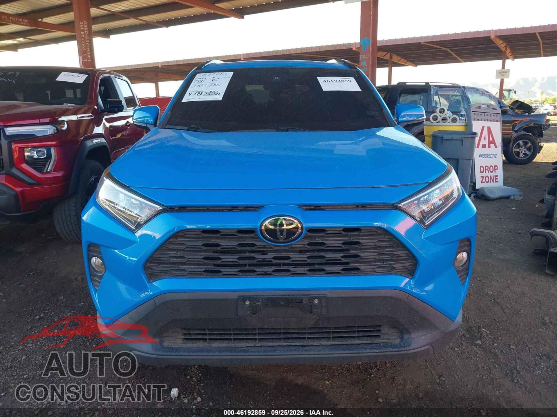 TOYOTA RAV4 2019 - JTMP1RFV9KD039376