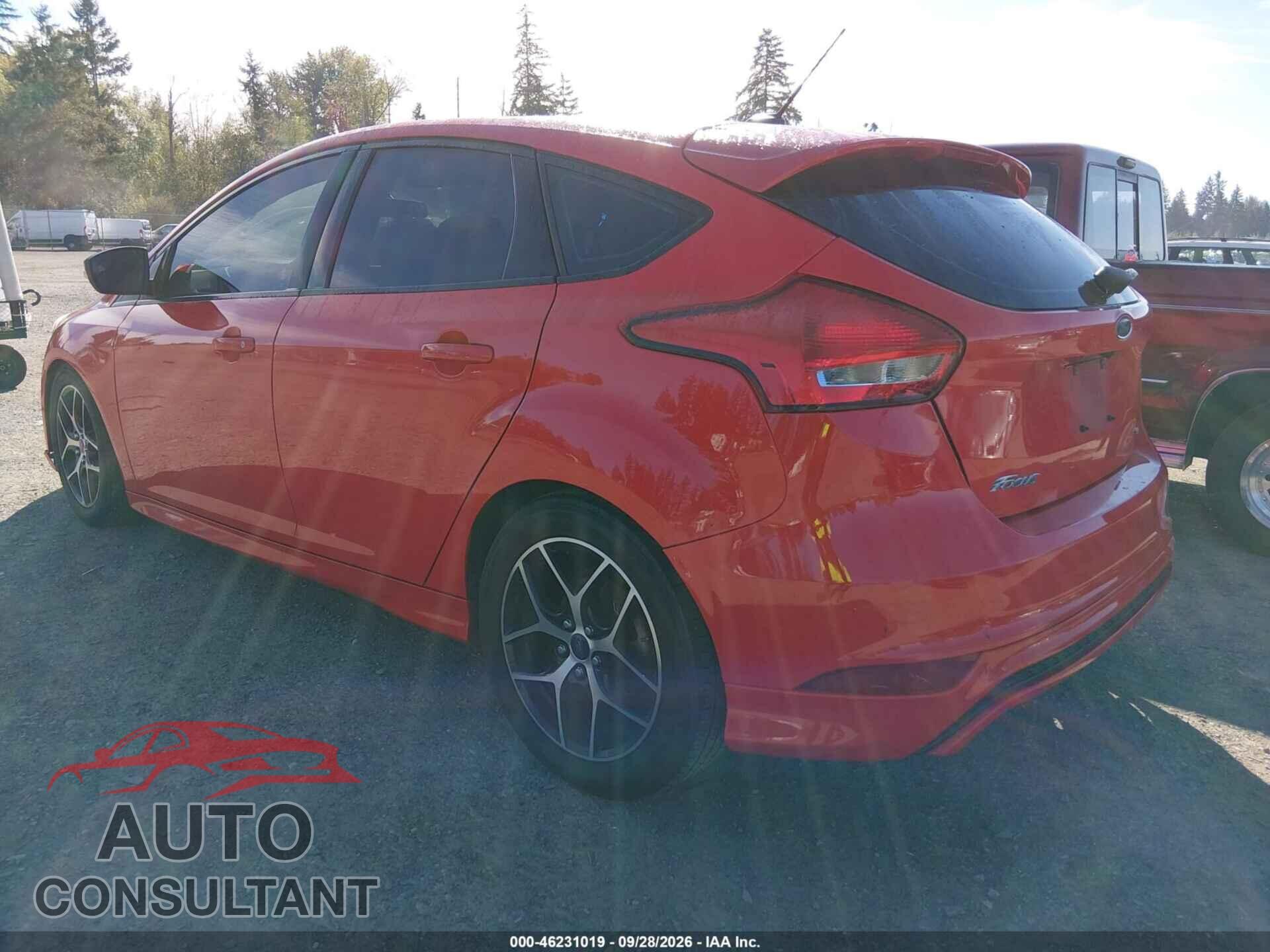 FORD FOCUS 2016 - 1FADP3K2XGL238868
