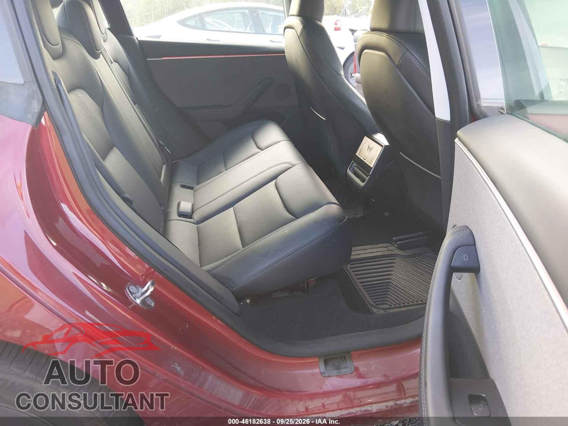 TESLA MODEL 3 2024 - 5YJ3E1EA2RF739584