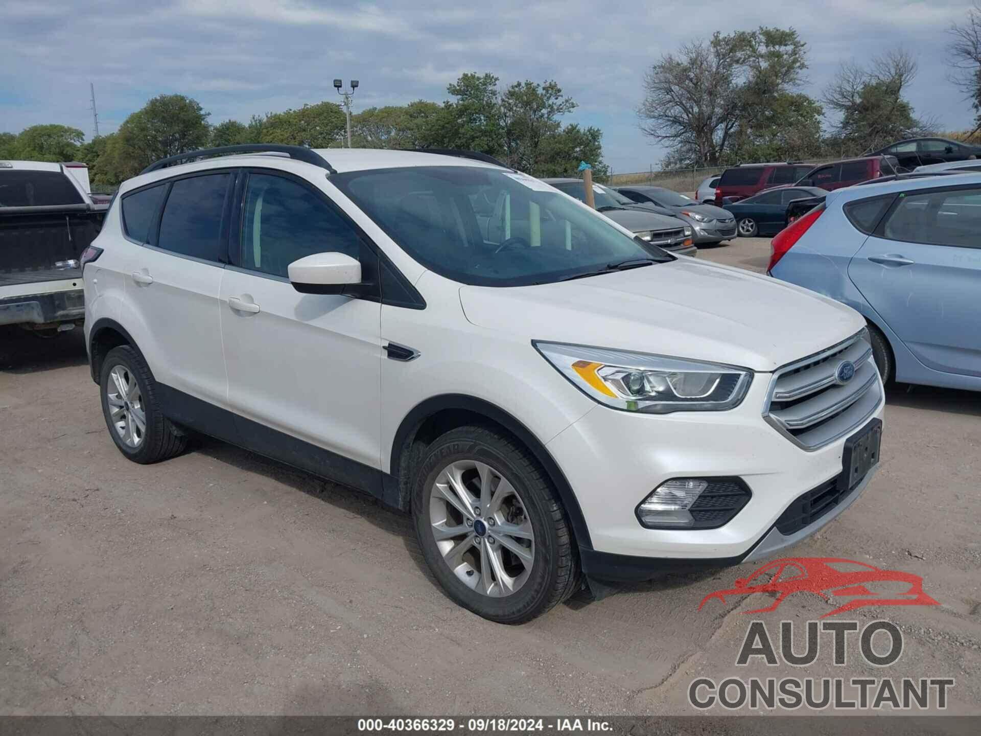 FORD ESCAPE 2018 - 1FMCU9HD2JUA72076