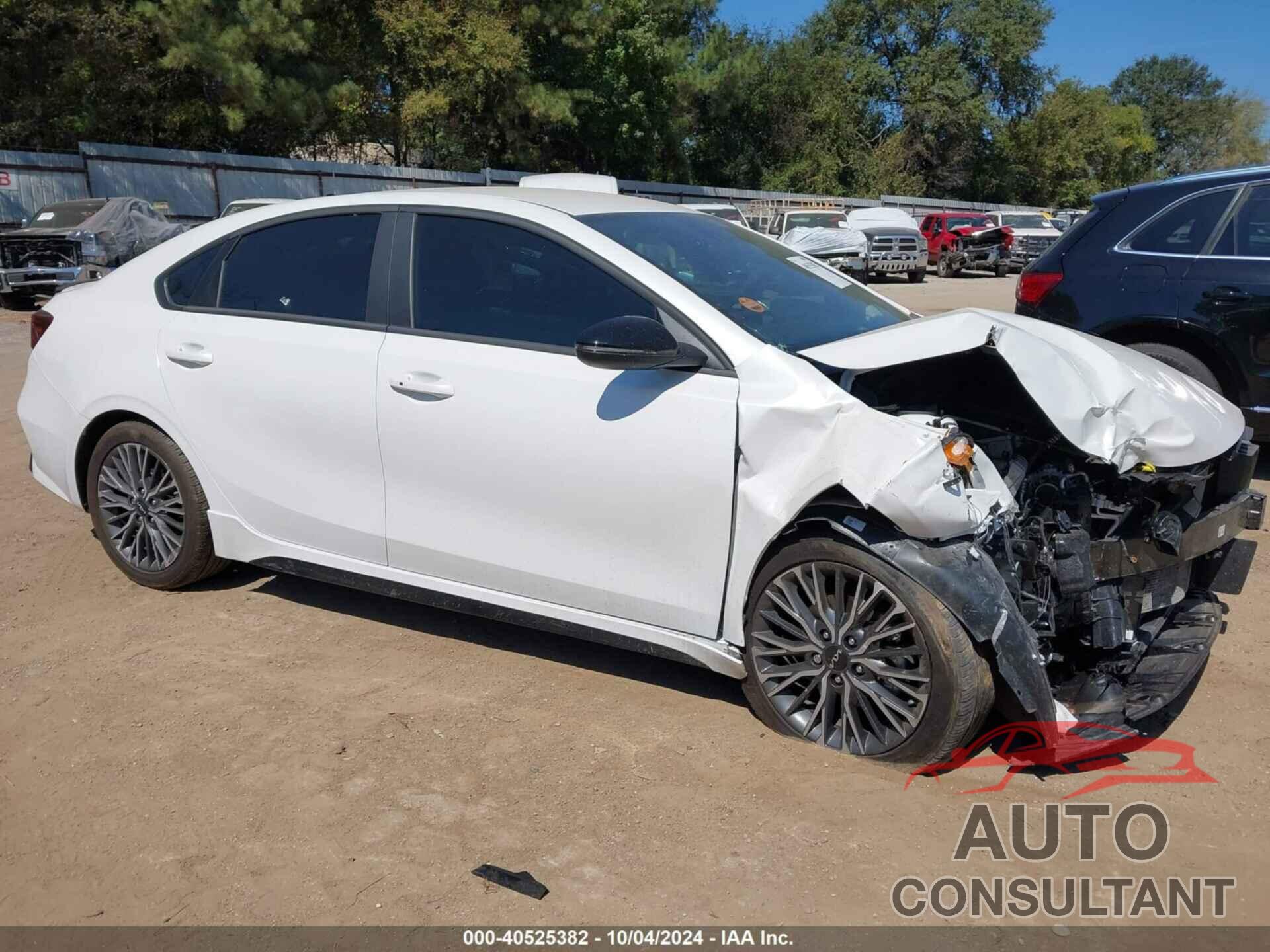 KIA FORTE 2023 - 3KPF54AD4PE640783