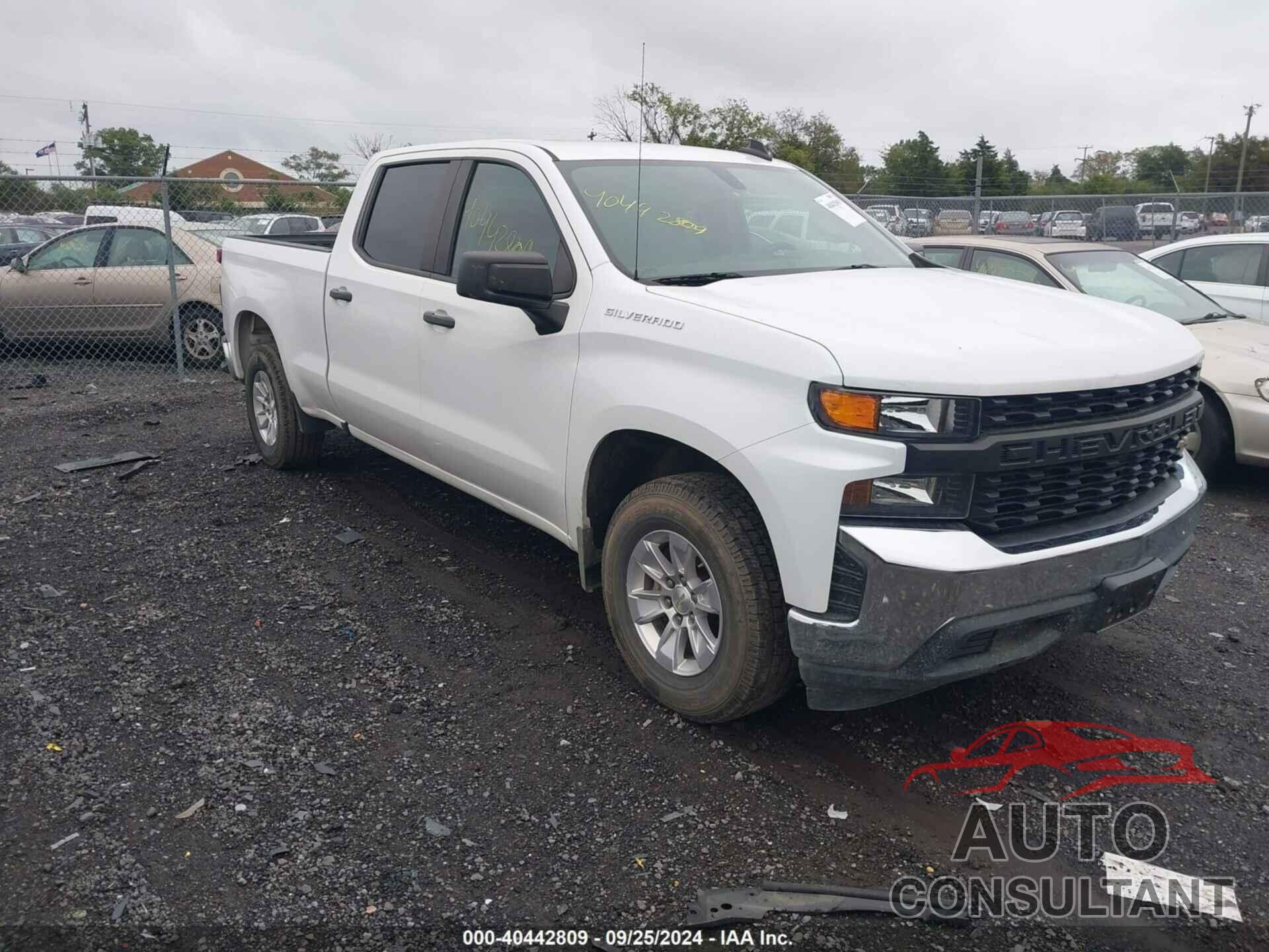 CHEVROLET SILVERADO 1500 2019 - 1GCPWAEF8KZ312002