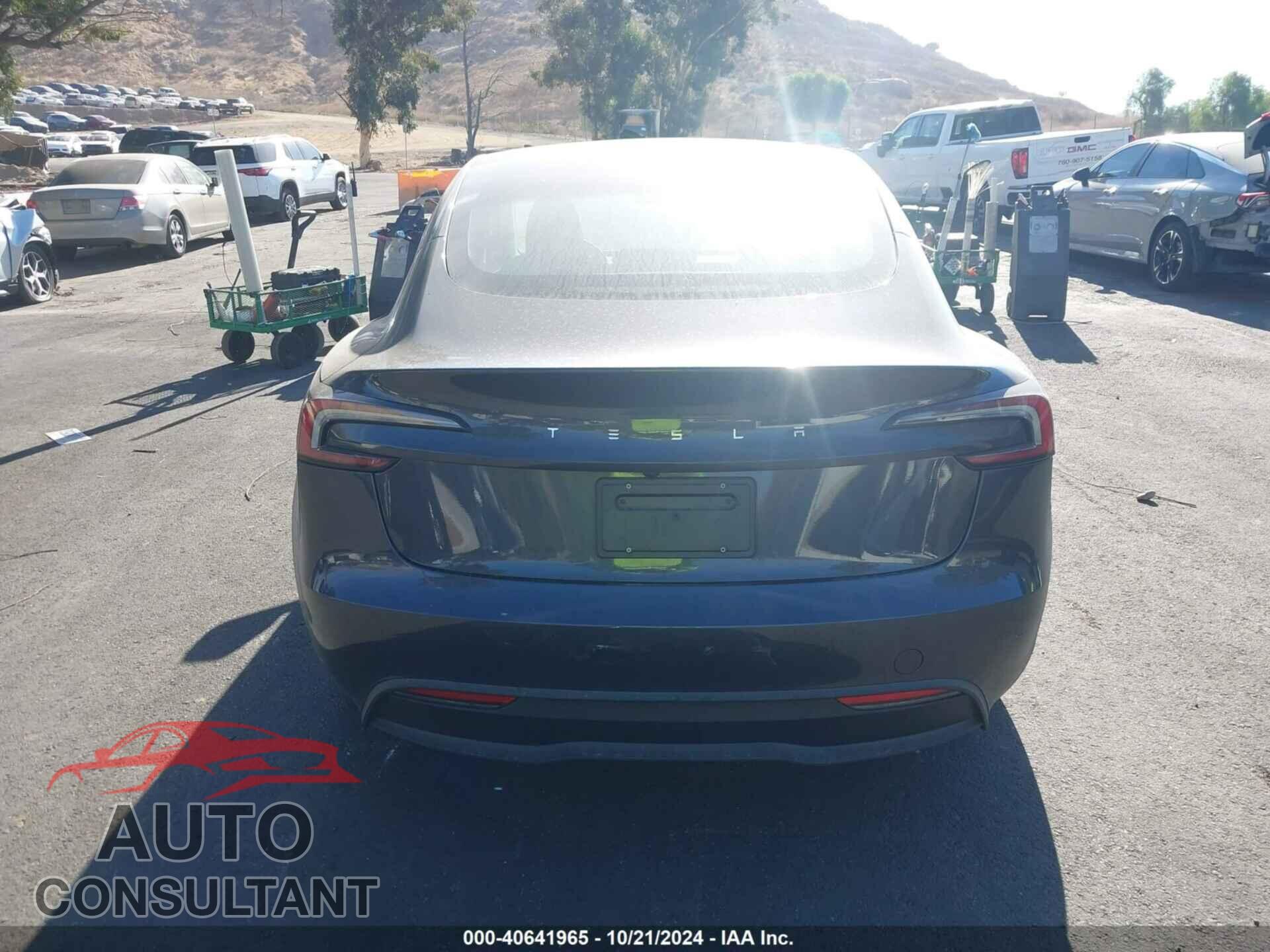 TESLA MODEL 3 2024 - 5YJ3E1EA1RF728270