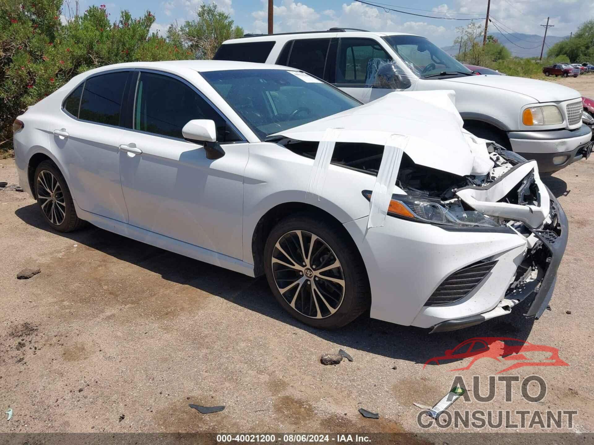 TOYOTA CAMRY 2020 - 4T1G11AK2LU980941
