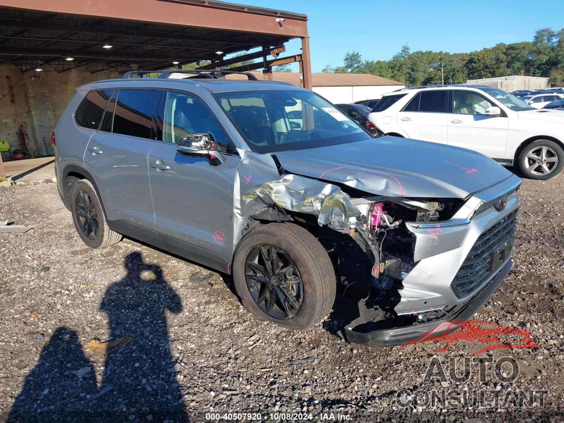 TOYOTA GRAND HIGHLANDER 2024 - 5TDACAB52RS022702
