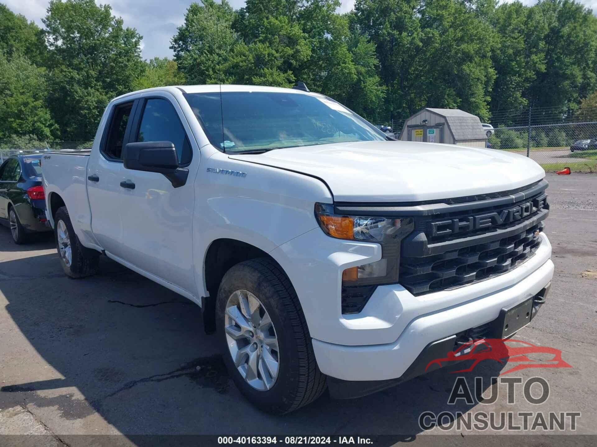 CHEVROLET SILVERADO 1500 2024 - 1GCRDBEK6RZ151080