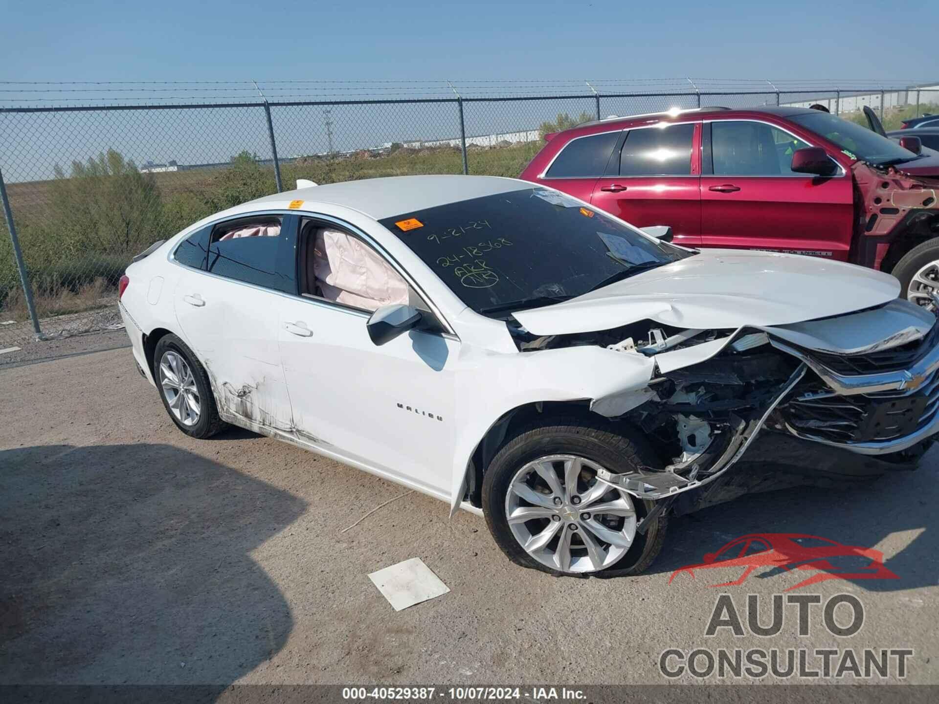 CHEVROLET MALIBU 2022 - 1G1ZD5ST9NF126807