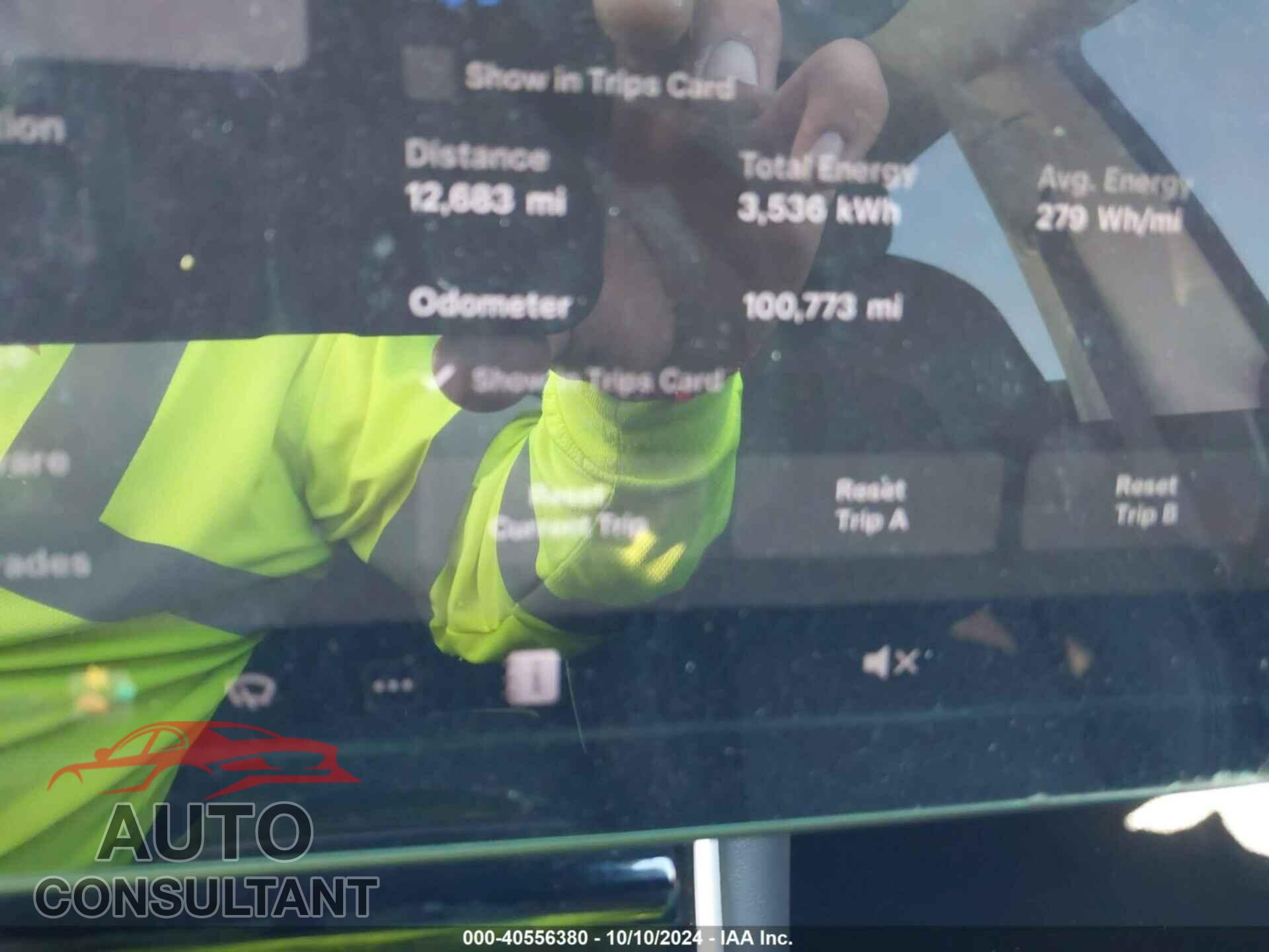 TESLA MODEL 3 2018 - 5YJ3E1EB3JF110042