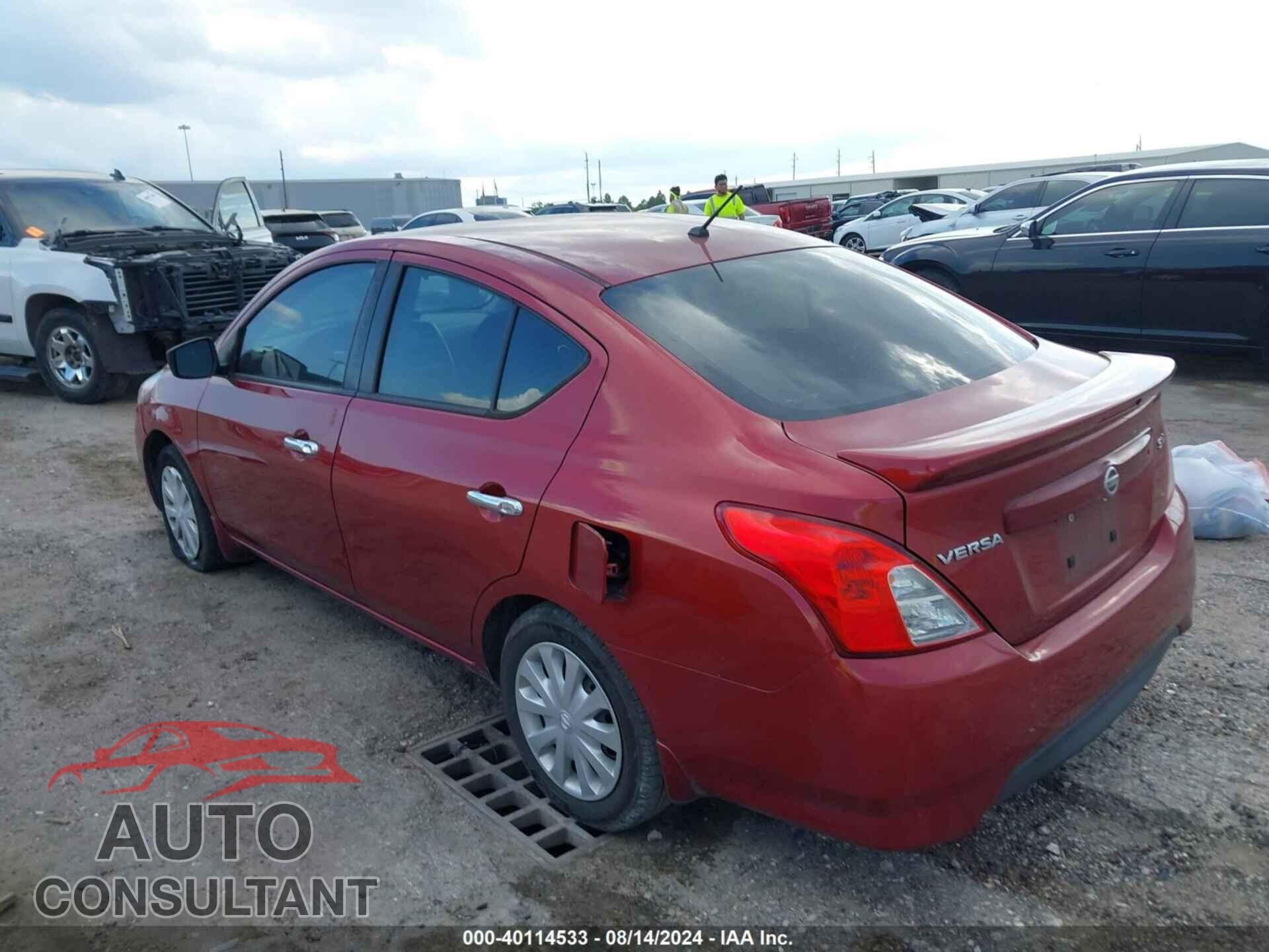 NISSAN VERSA 2019 - 3N1CN7AP3KL818995