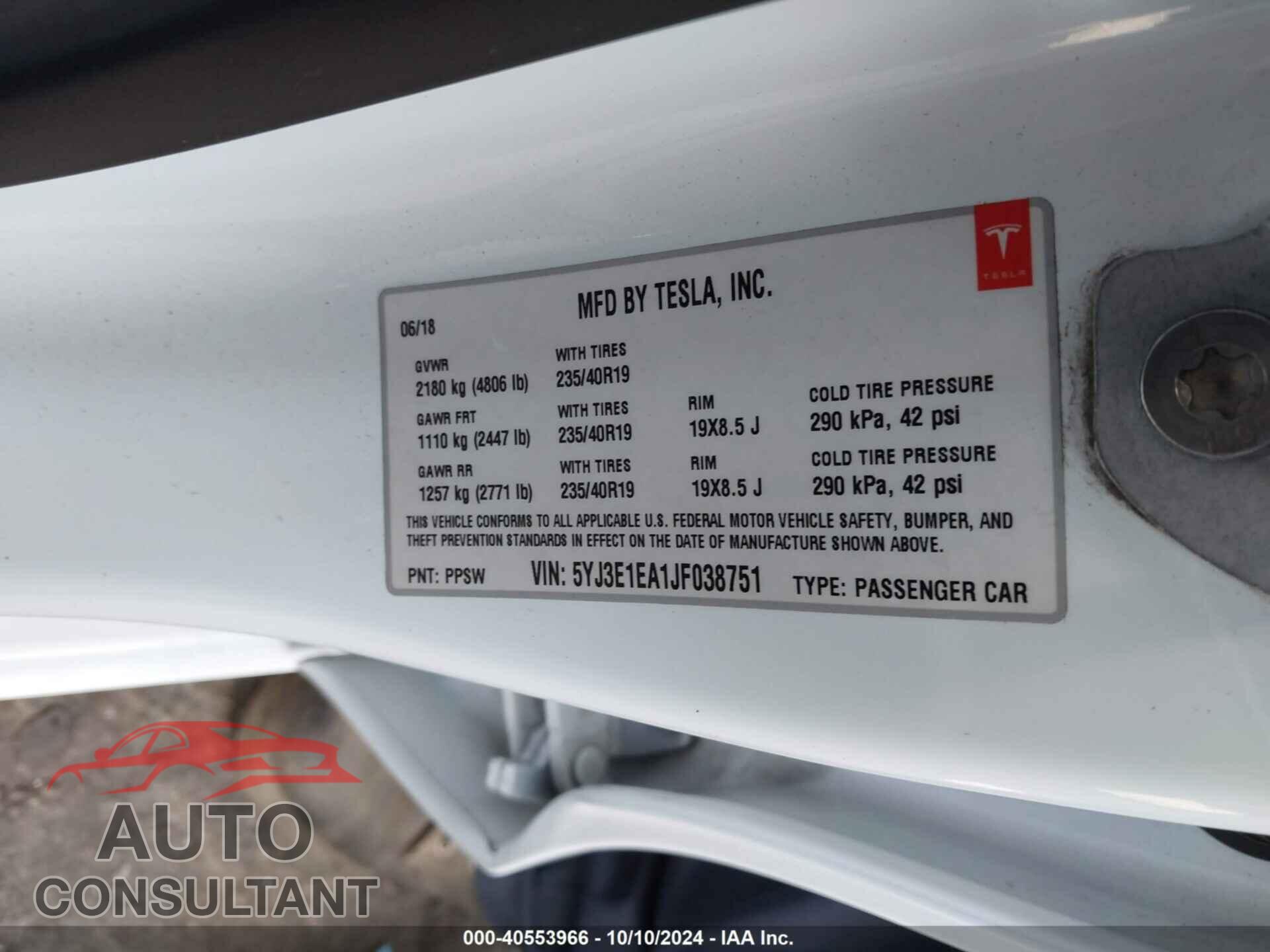 TESLA MODEL 3 2018 - 5YJ3E1EA1JF038751