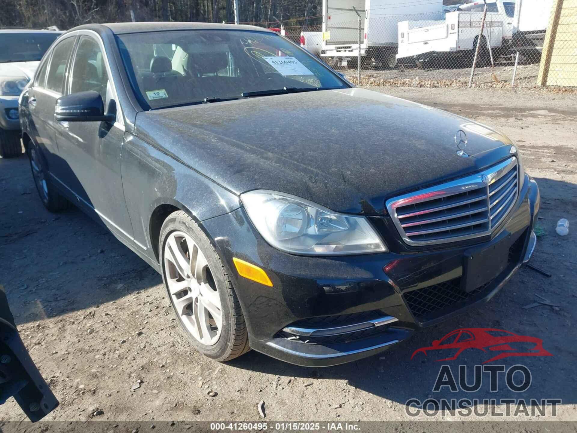 MERCEDES-BENZ C 300 2013 - WDDGF8AB9DR296137