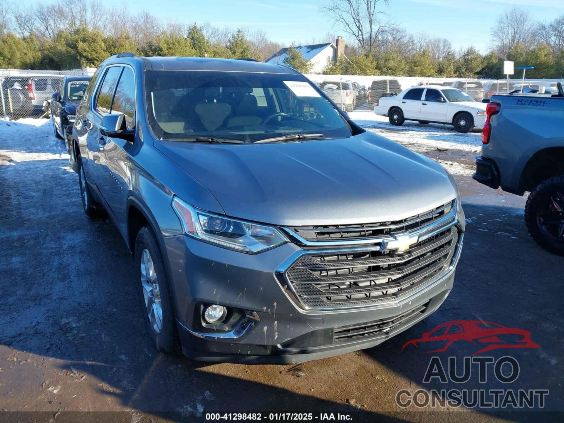 CHEVROLET TRAVERSE 2018 - 1GNEVGKW3JJ152181