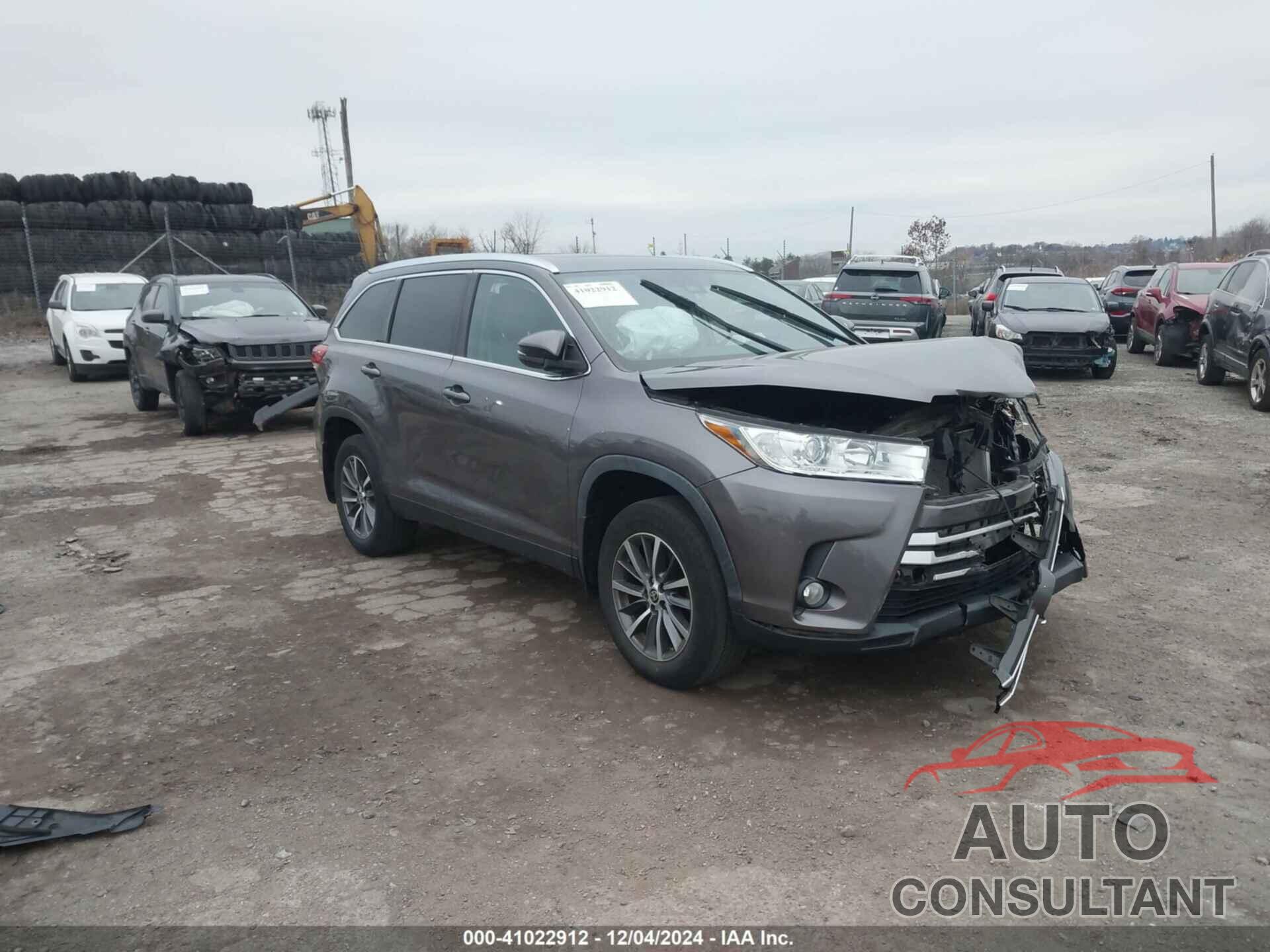 TOYOTA HIGHLANDER 2019 - 5TDJZRFH1KS628192