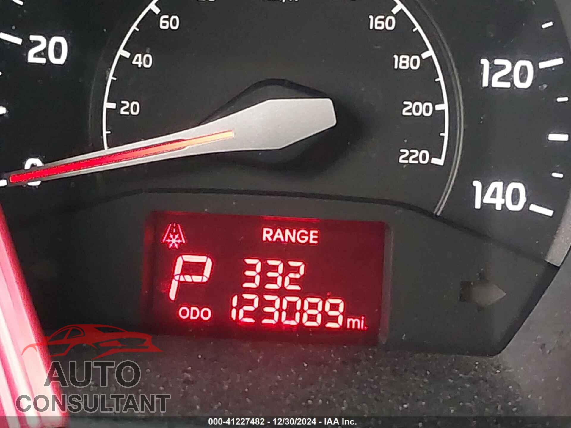 KIA RIO 2017 - KNADN4A34H6071758