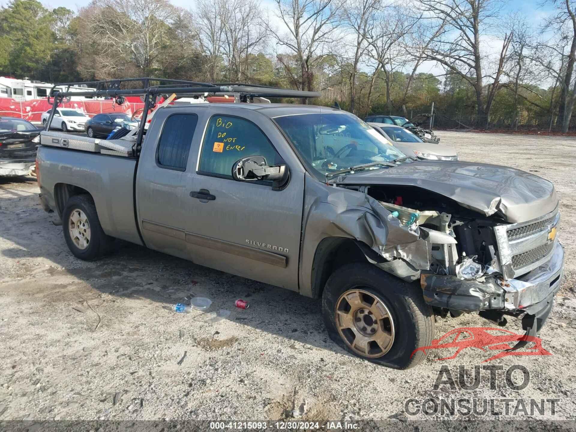 CHEVROLET SILVERADO 1500 2013 - 1GCRCSE05DZ363172