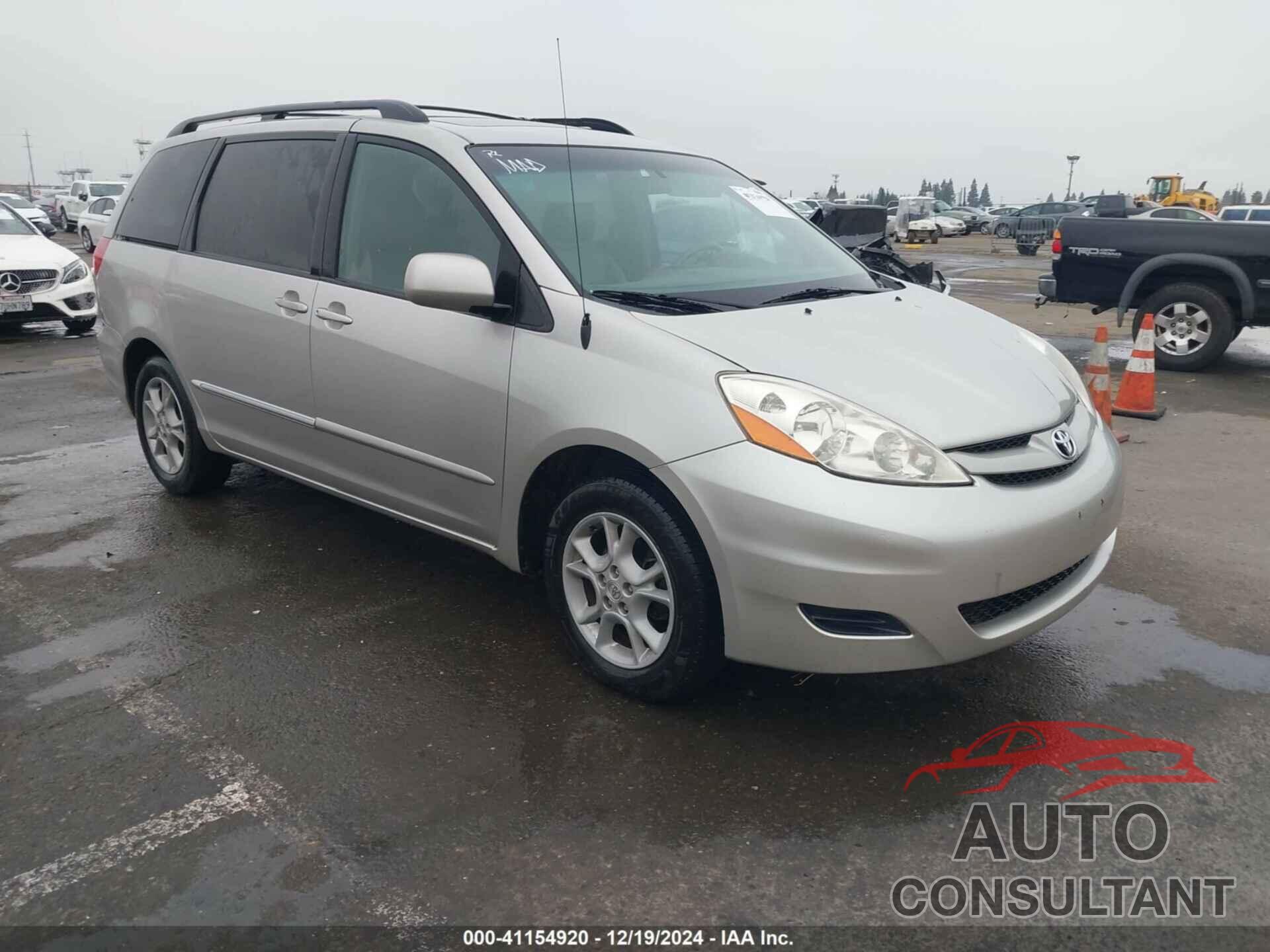 TOYOTA SIENNA 2010 - 5TDDK4CC6AS032359