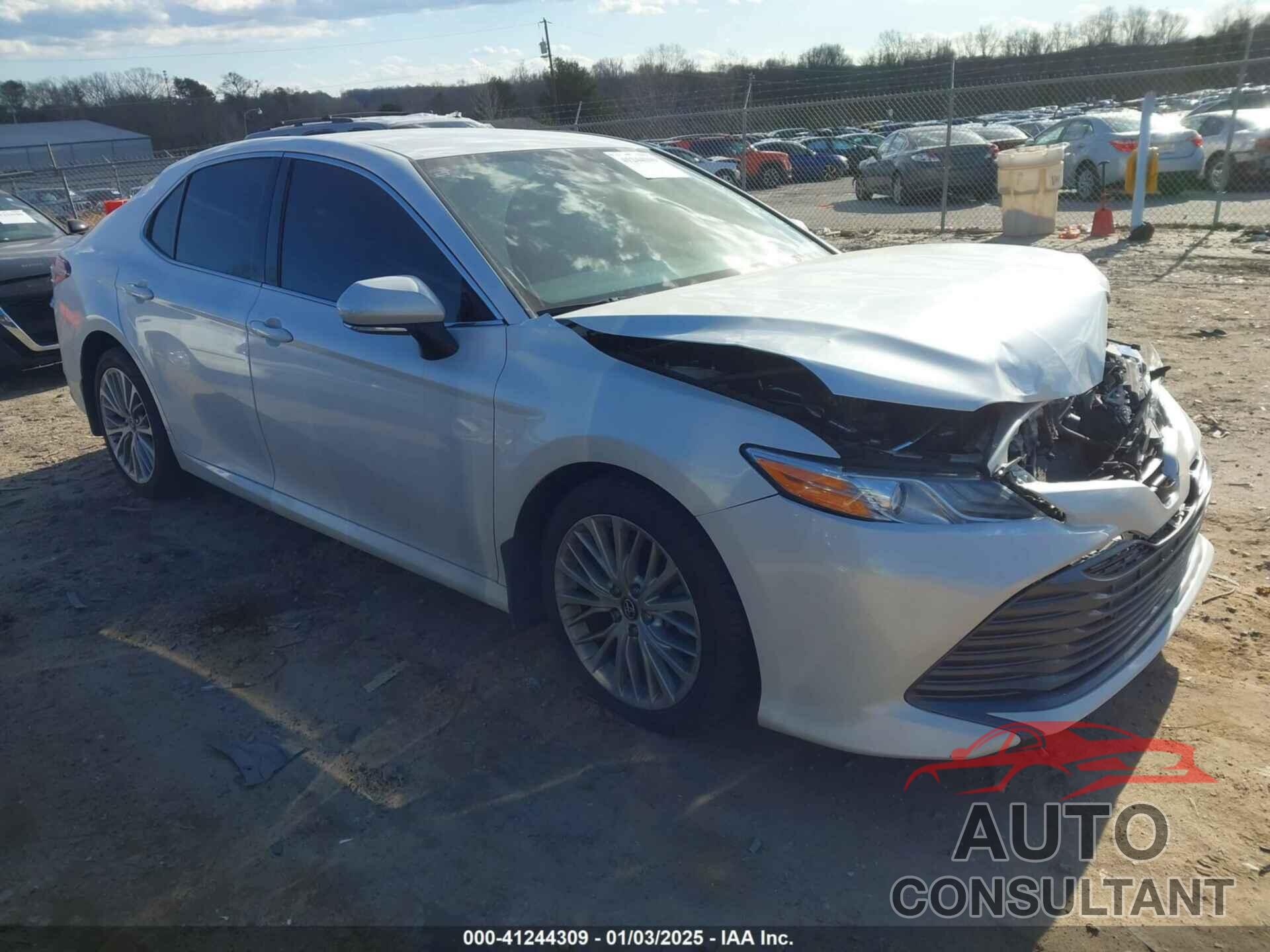 TOYOTA CAMRY 2019 - 4T1B11HK3KU719915