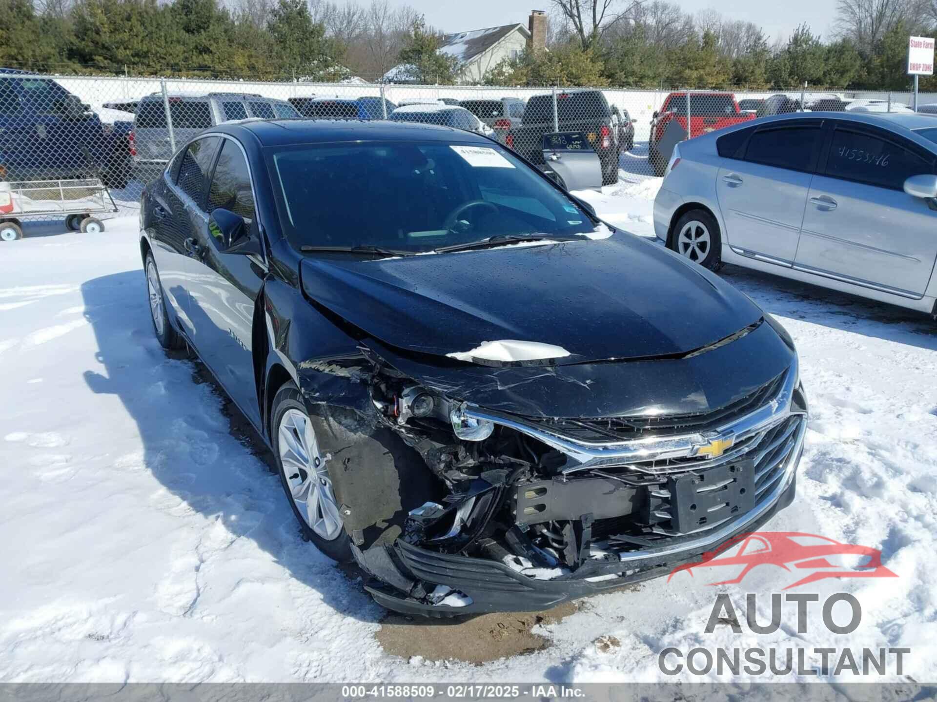 CHEVROLET MALIBU 2020 - 1G1ZD5ST8LF111857