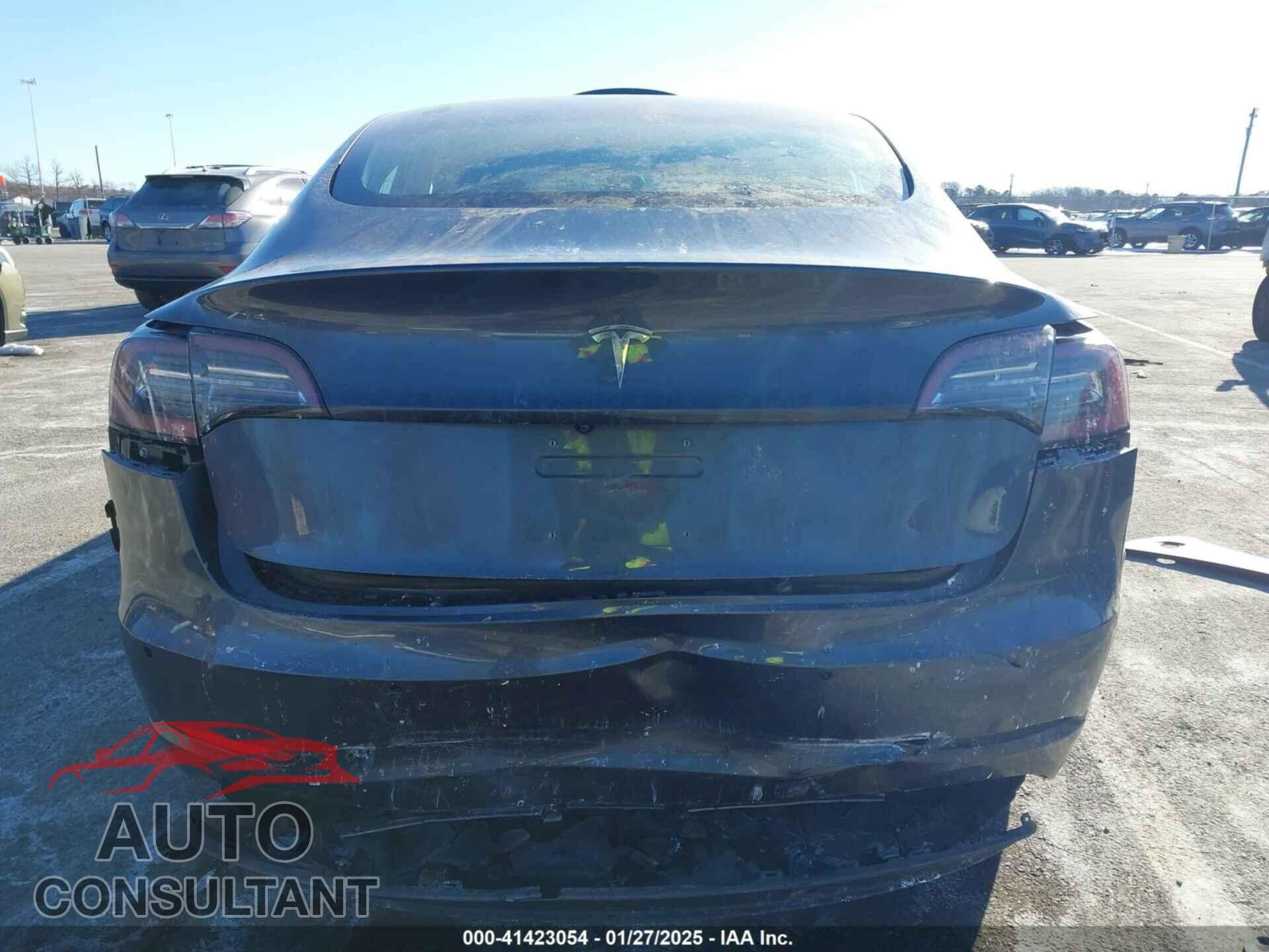 TESLA MODEL 3 2018 - 5YJ3E1EA0JF153700
