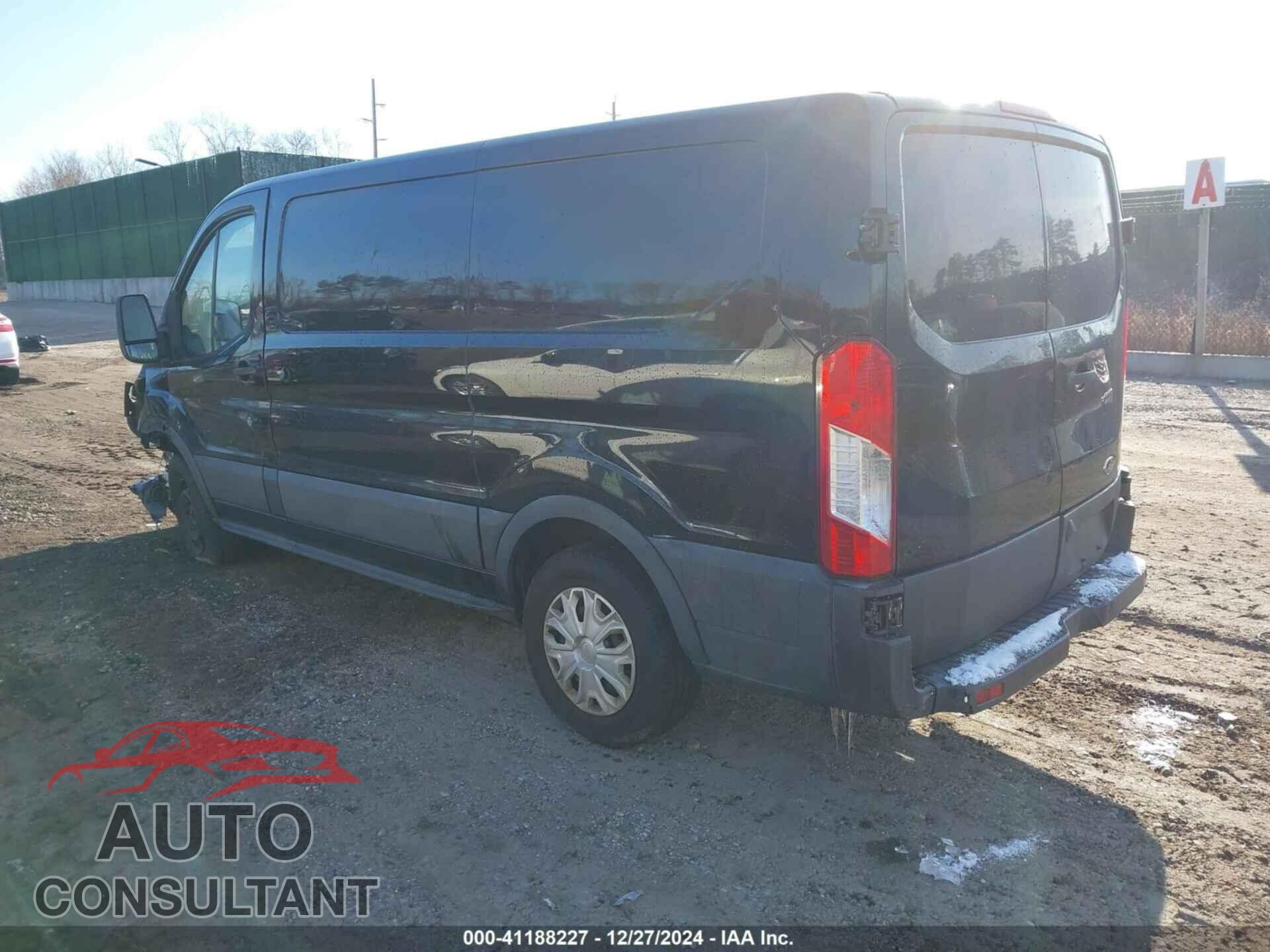 FORD TRANSIT-150 2016 - 1FTYE1YM9GKA57782
