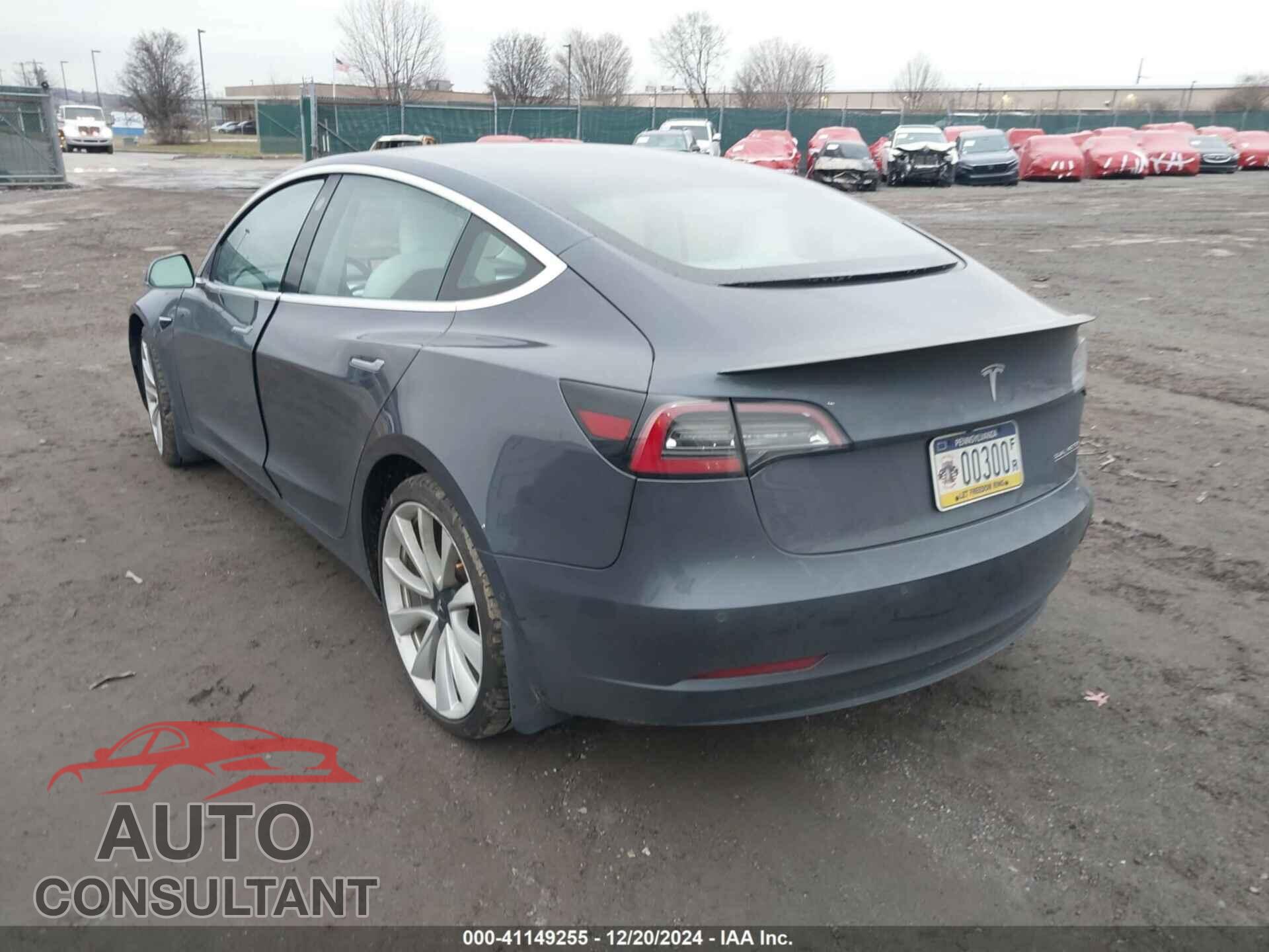 TESLA MODEL 3 2019 - 5YJ3E1EB5KF533660