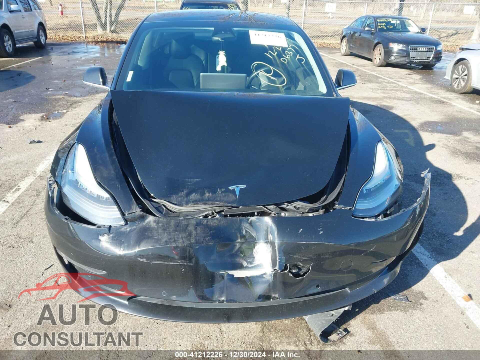 TESLA MODEL 3 2019 - 5YJ3E1EA1KF406377