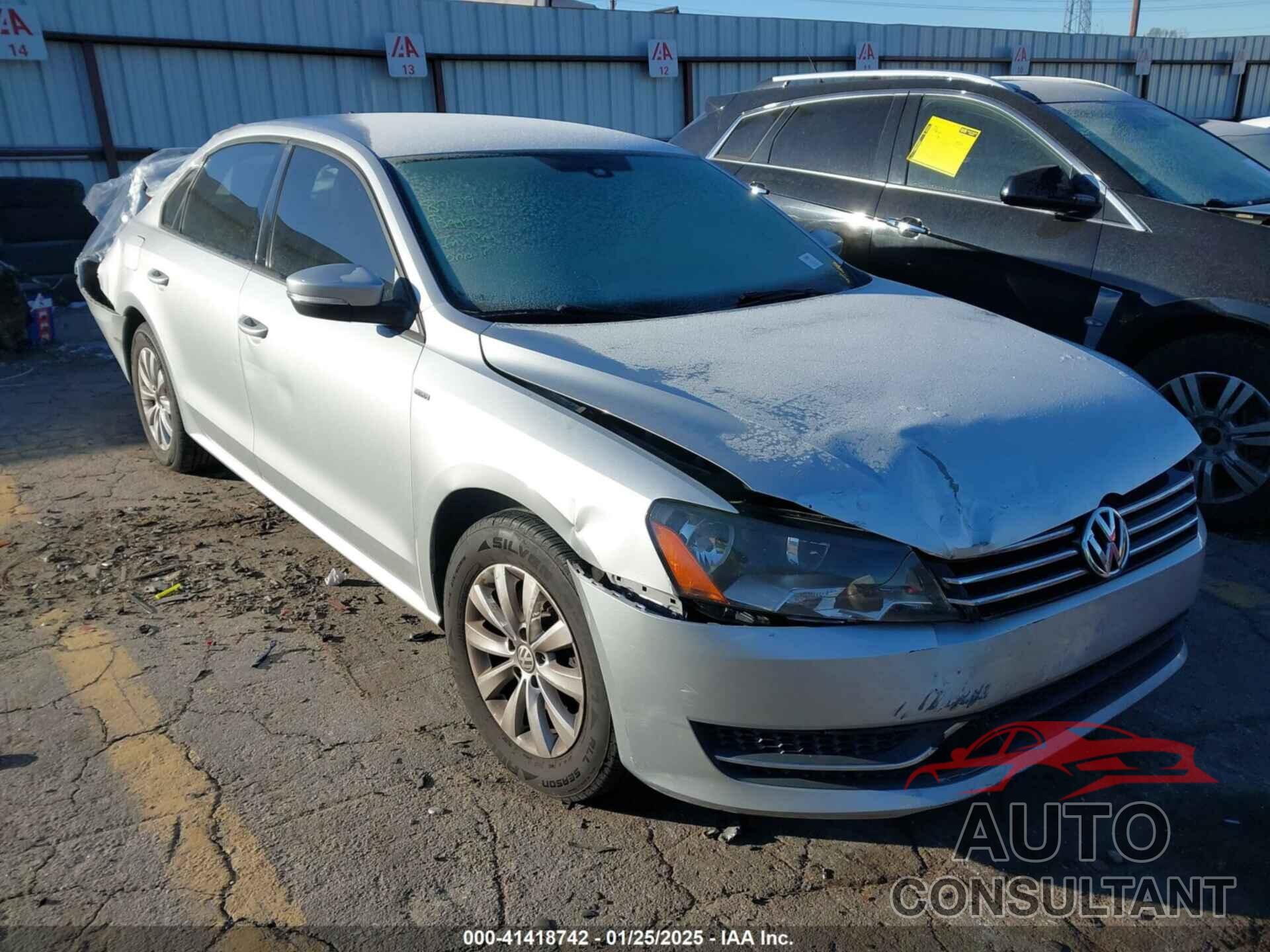 VOLKSWAGEN PASSAT 2015 - 1VWAT7A30FC022274