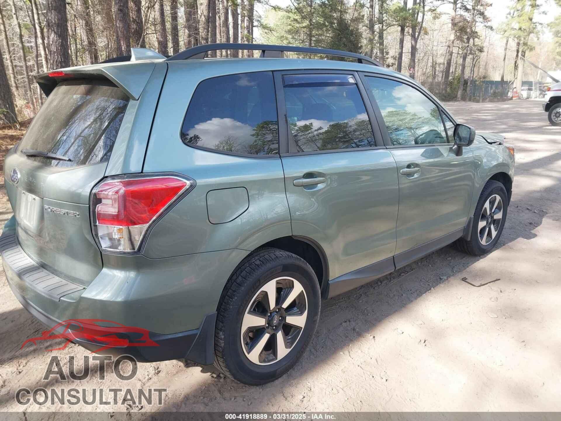 SUBARU FORESTER 2018 - JF2SJAEC5JH548806