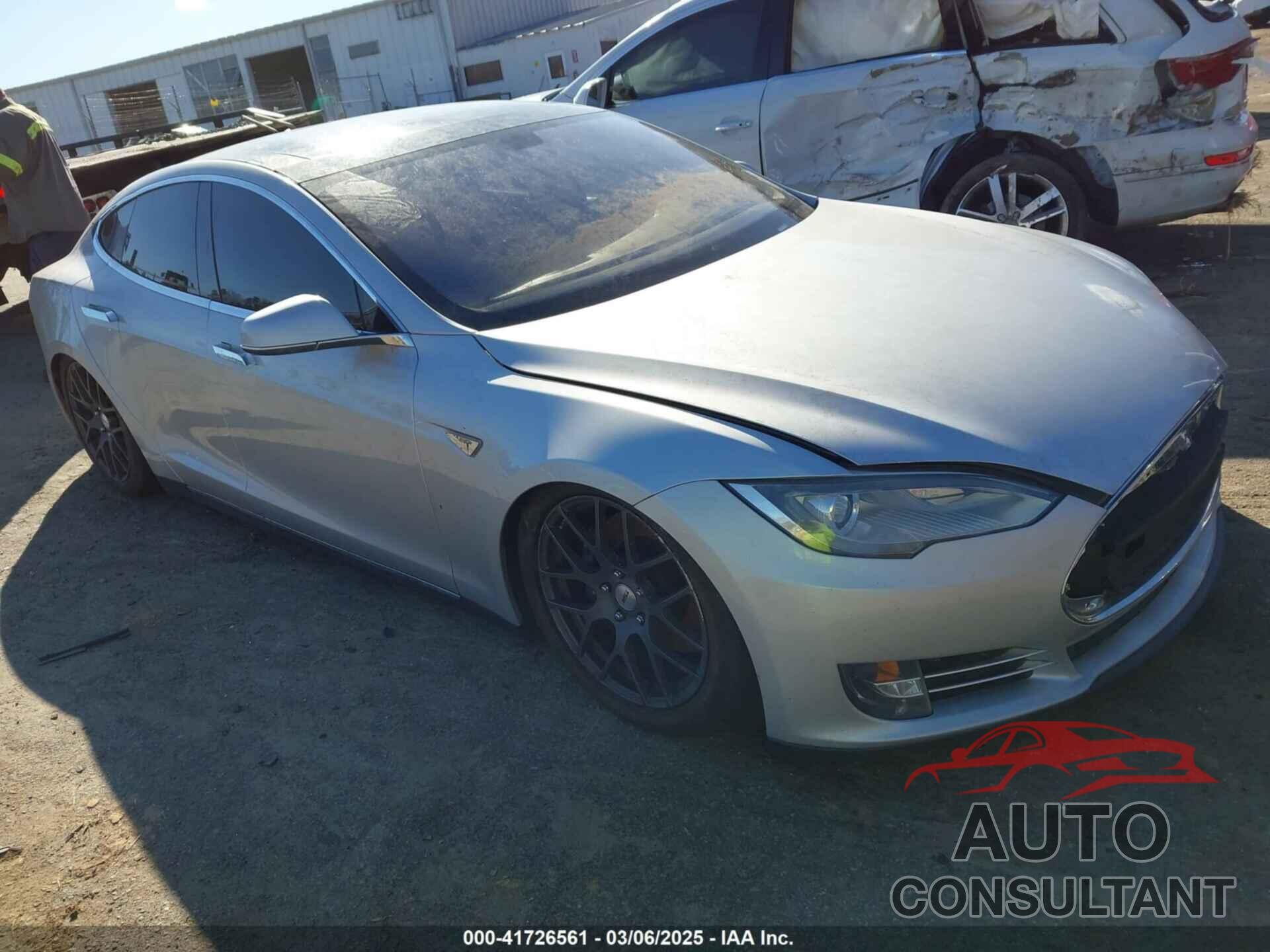 TESLA MODEL S 2013 - 5YJSA1CNXDFP05737