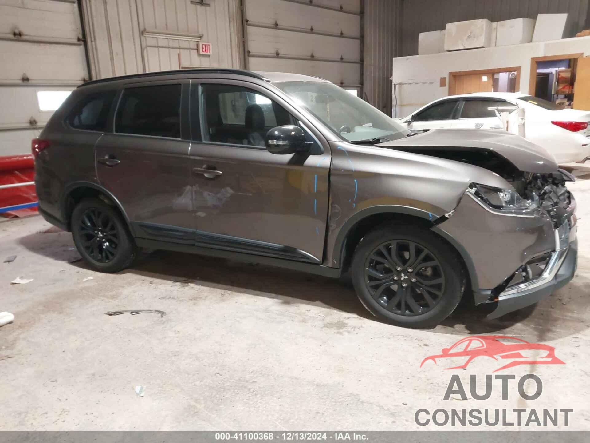 MITSUBISHI OUTLANDER 2019 - JA4AD3A32KZ032492