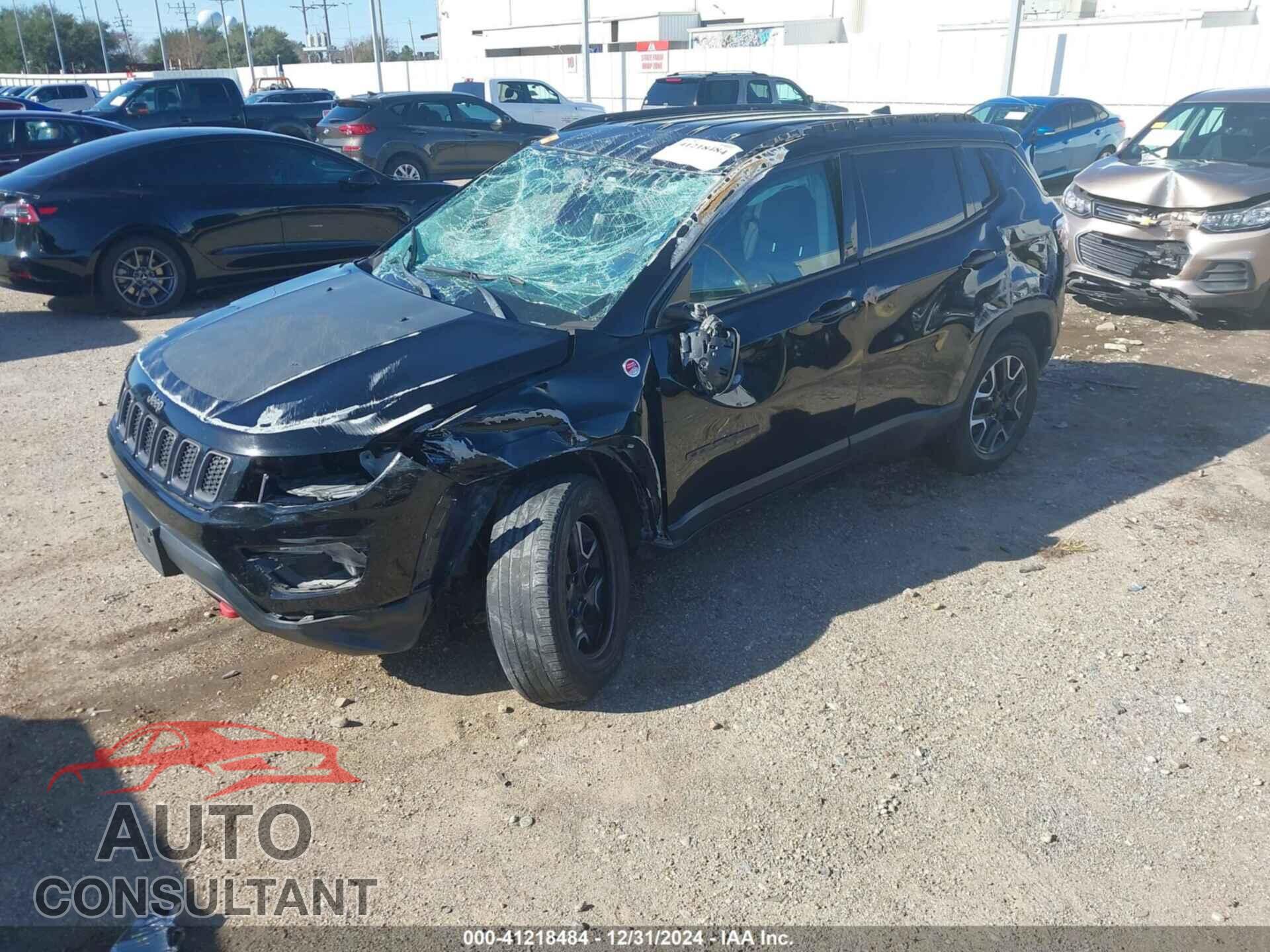 JEEP COMPASS 2019 - 3C4NJDDB9KT618154