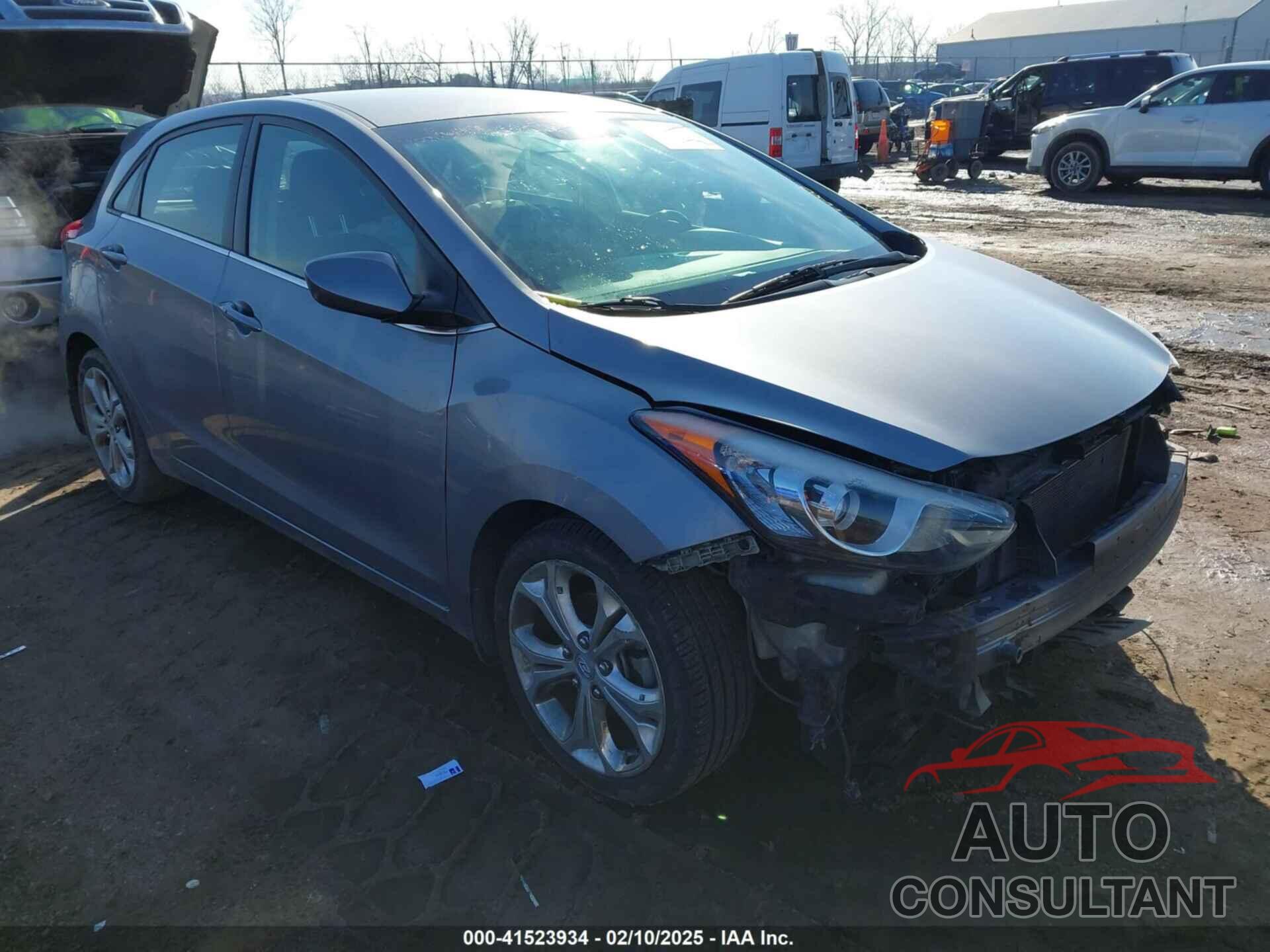 HYUNDAI ELANTRA GT 2013 - KMHD35LE1DU077970